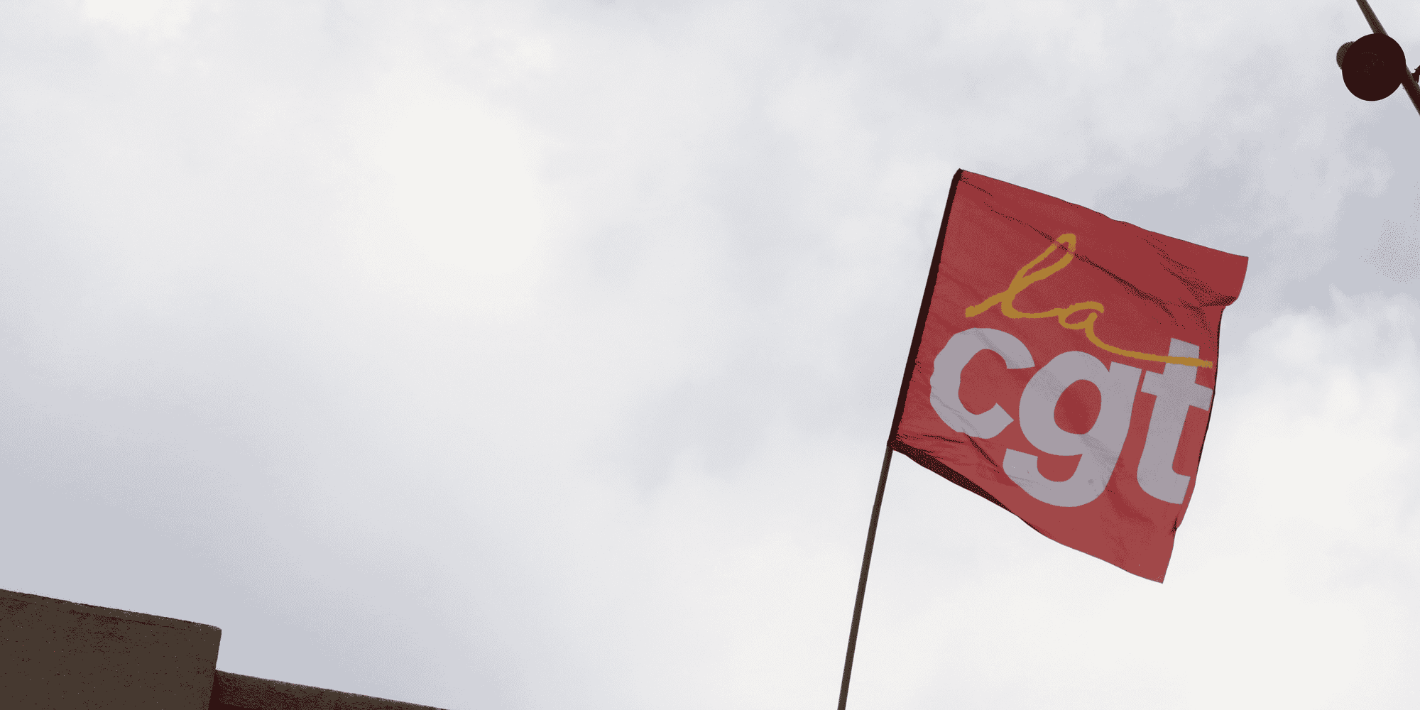 Dans ces entreprises qui n'ont pas de CSE, le dernier scrutin avait placé la CGT en tête, avec 26,31% des voix, devant la CFDT (16,46%), l'Unsa (15,89%) et FO (13,84%).