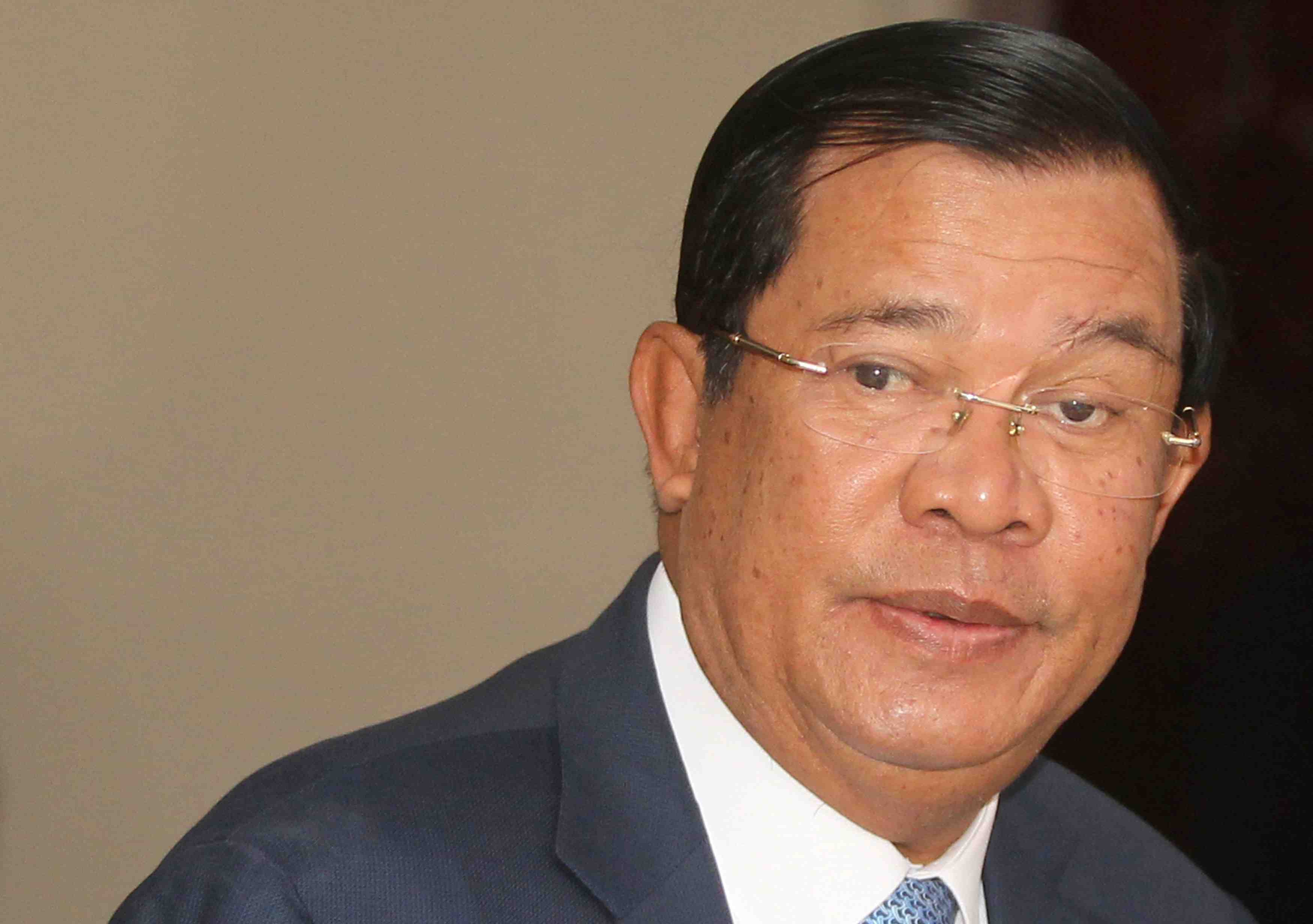 Le premier ministre cambodgien hospitalise