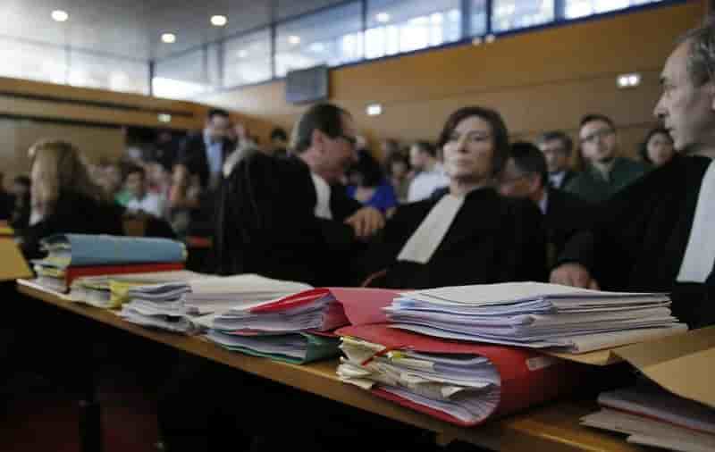 France: greve des avocats de pau contre la future carte judiciaire