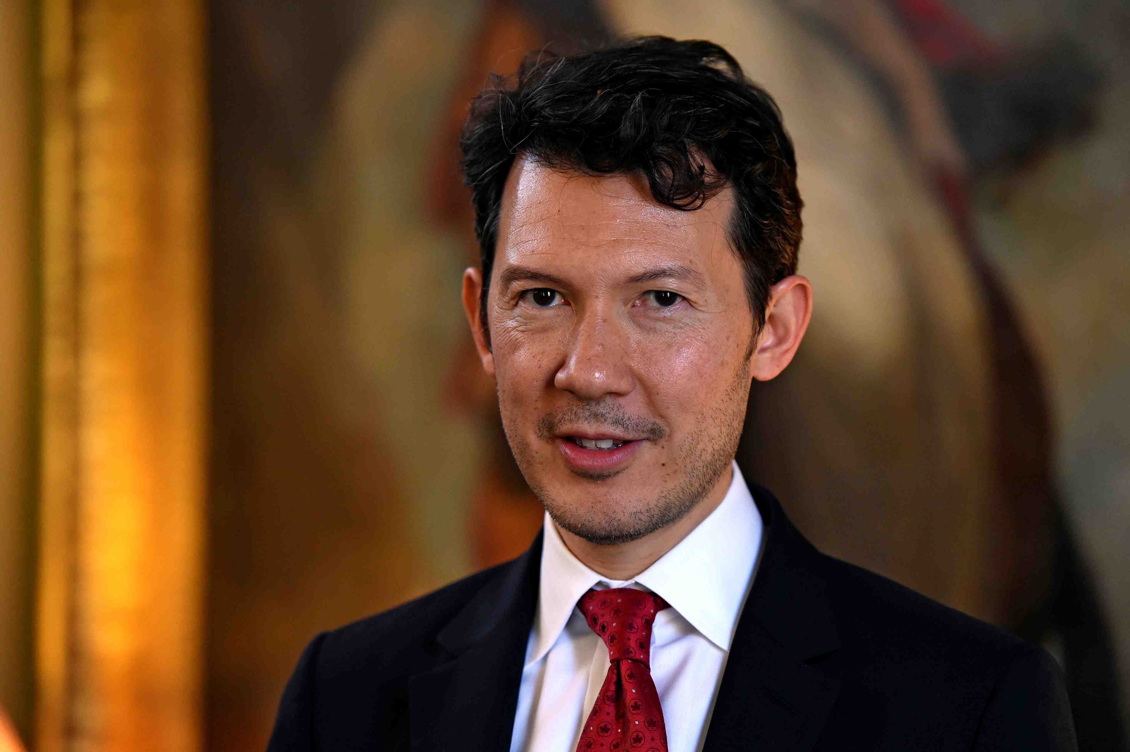 Le nouveau patron d'air france investit une partie de son salaire