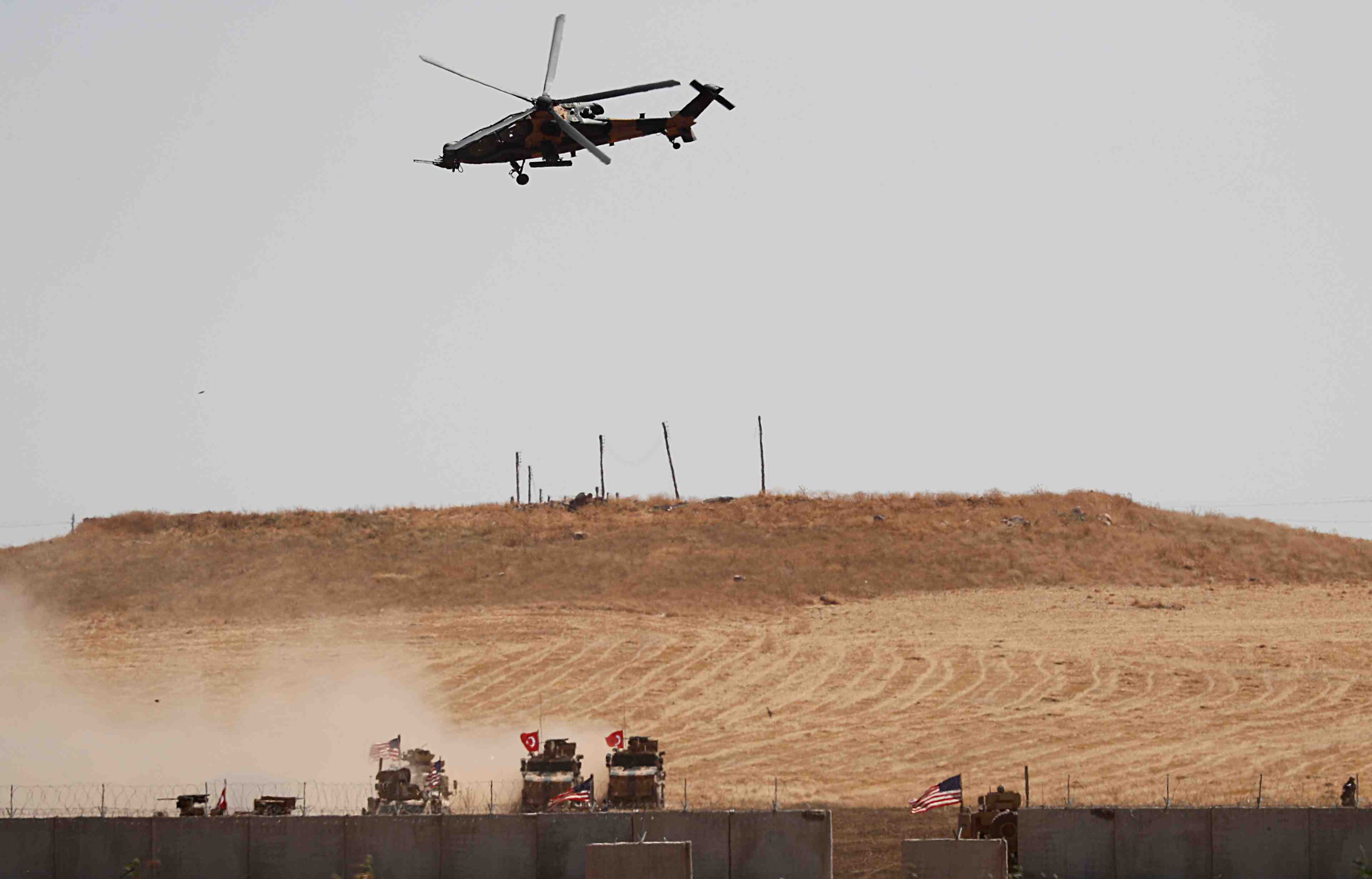 Un helicoptere des forces syriennes abattu pres d'alep