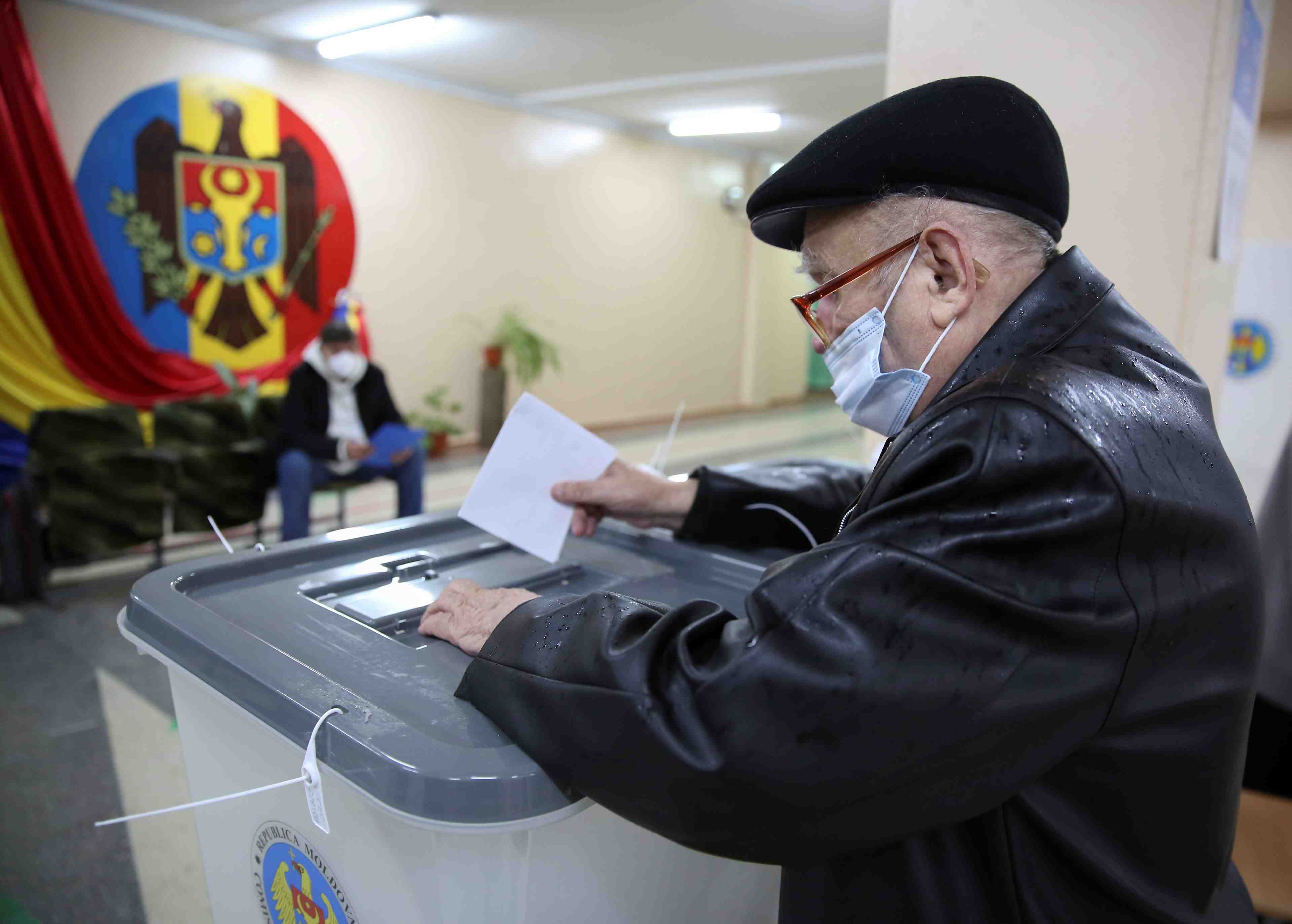 Moldavie: 2e tour probable pour la presidentielle, dodon en tete