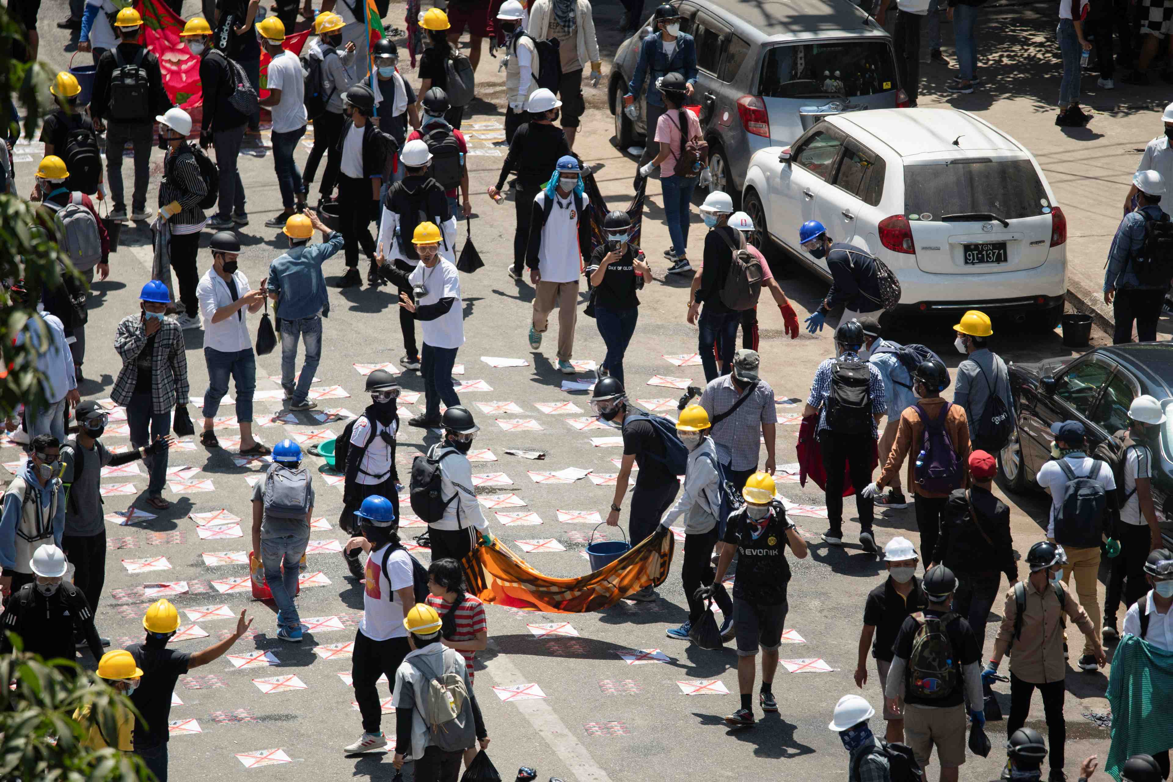 Birmanie: la police birmane tire sur les manifestants, un mort