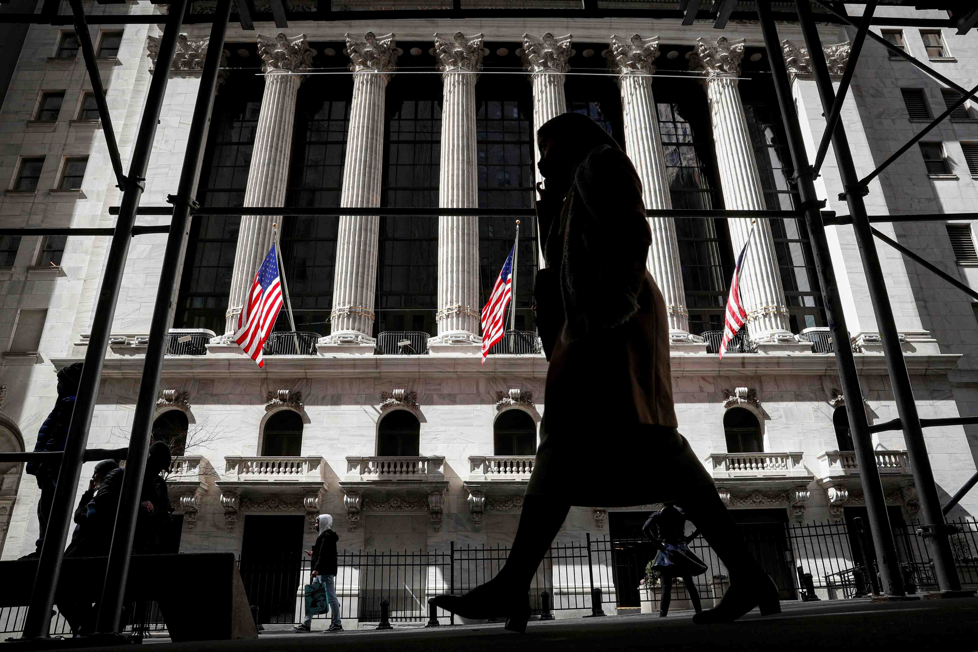 Wall street ouvre en ordre disperse