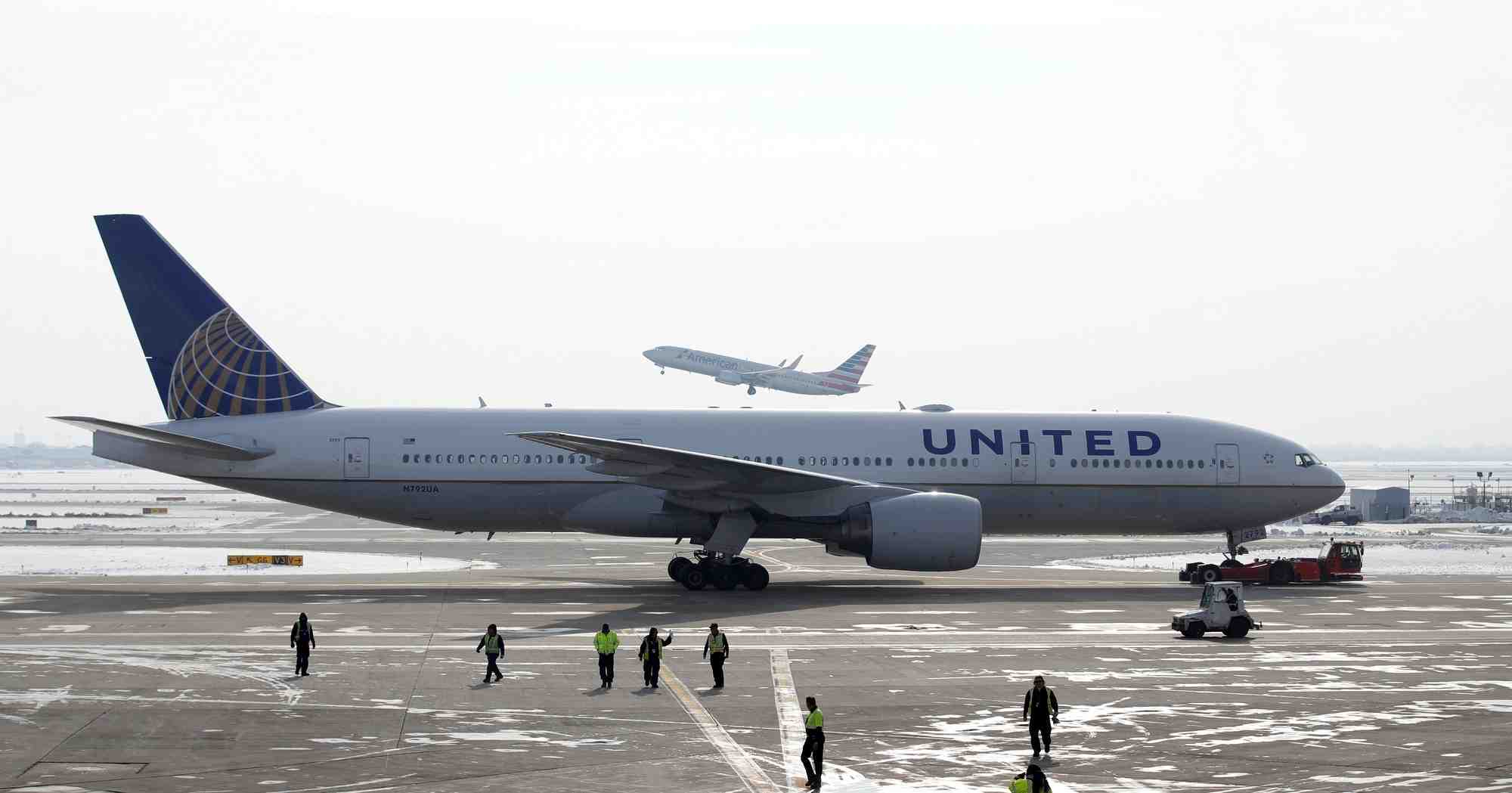 United airlines commande 200 boeing et 70 airbus