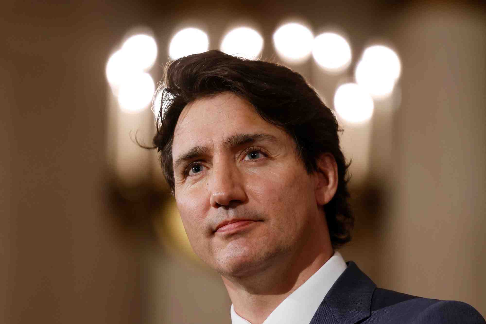 Canada: trudeau veut un gel des ventes d'armes de poing