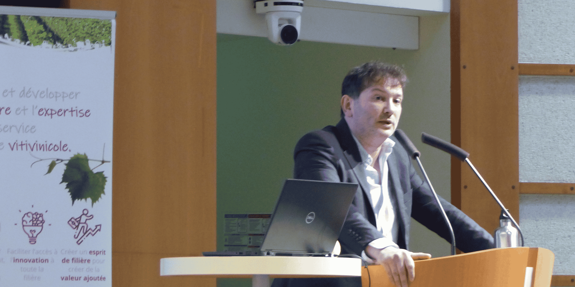 Arthur Keller, spécialiste du risque systémique et des stratégies de résilience, invité par le réseau Vinséo à Montpellier le 16 novembre 2023.