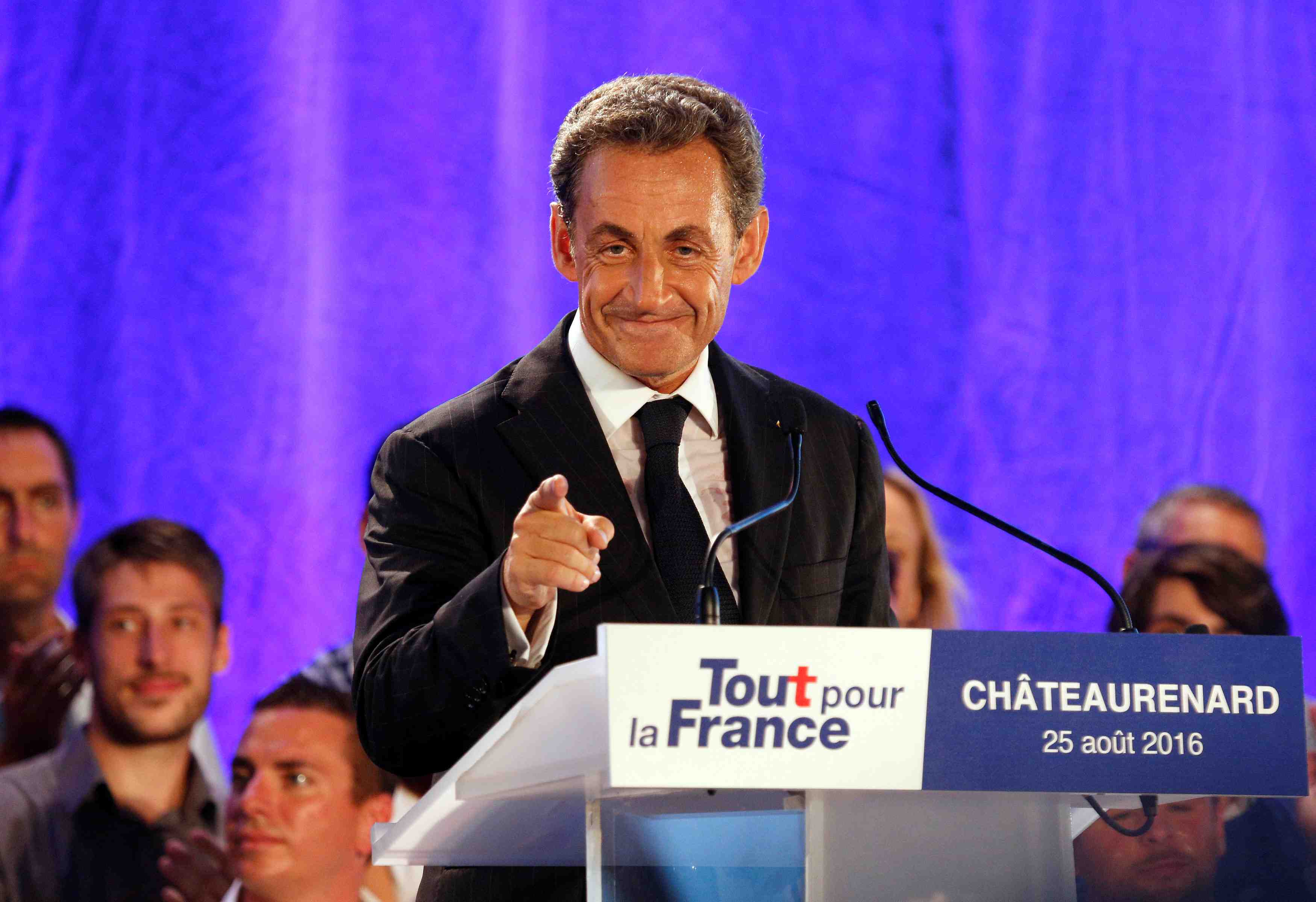 Sarkozy demande une loi contre le burkini