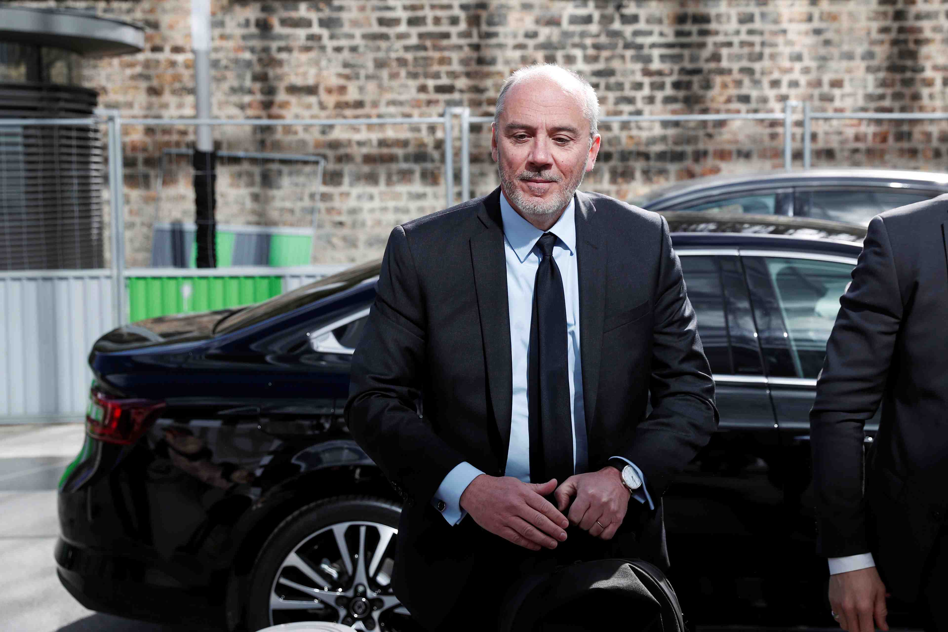 Le pdg d'orange minimise son role dans l'arbitrage tapie