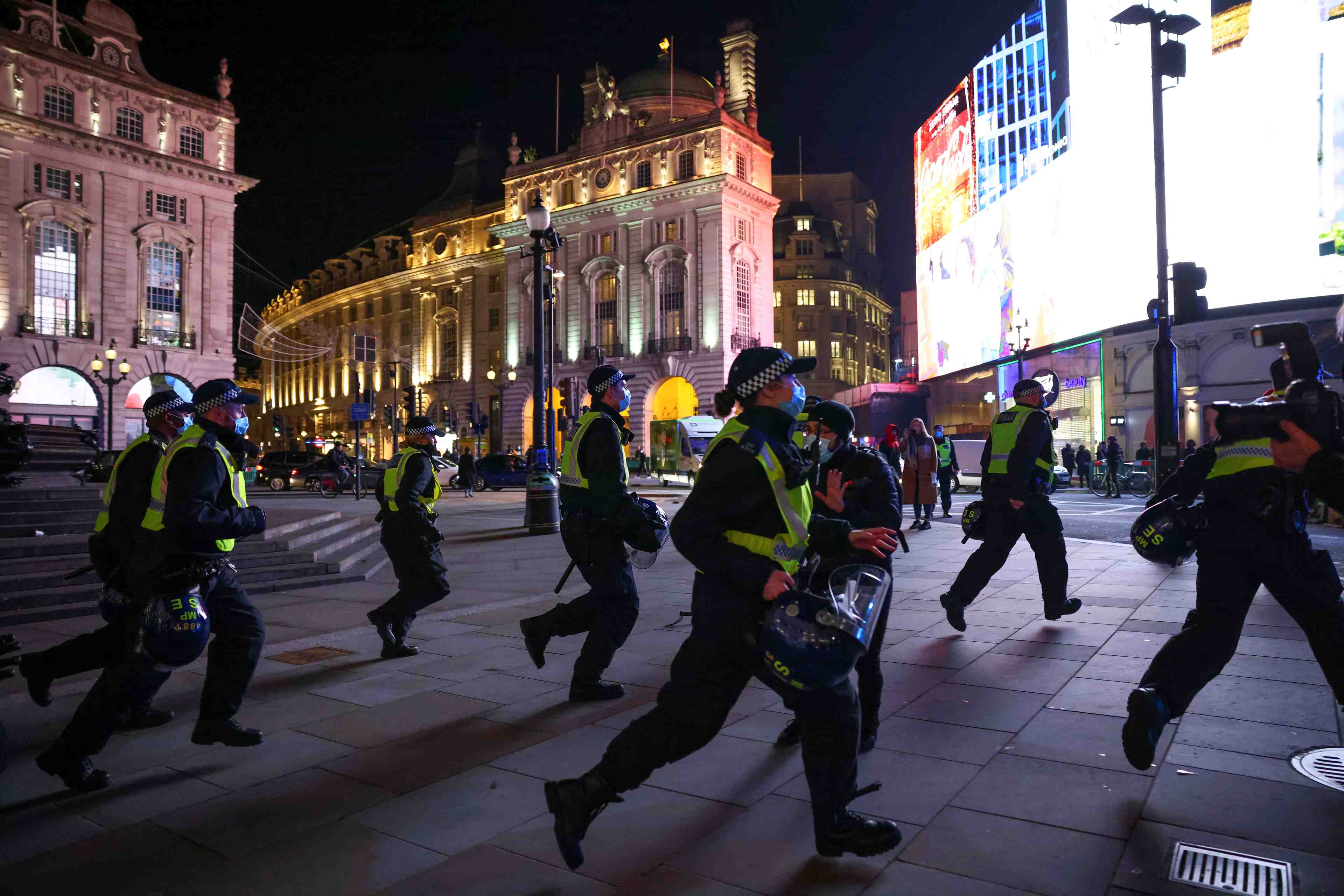 Coronavirus/grande-bretagne: plus de 100 arrestations a londres pour non-respect du confinement