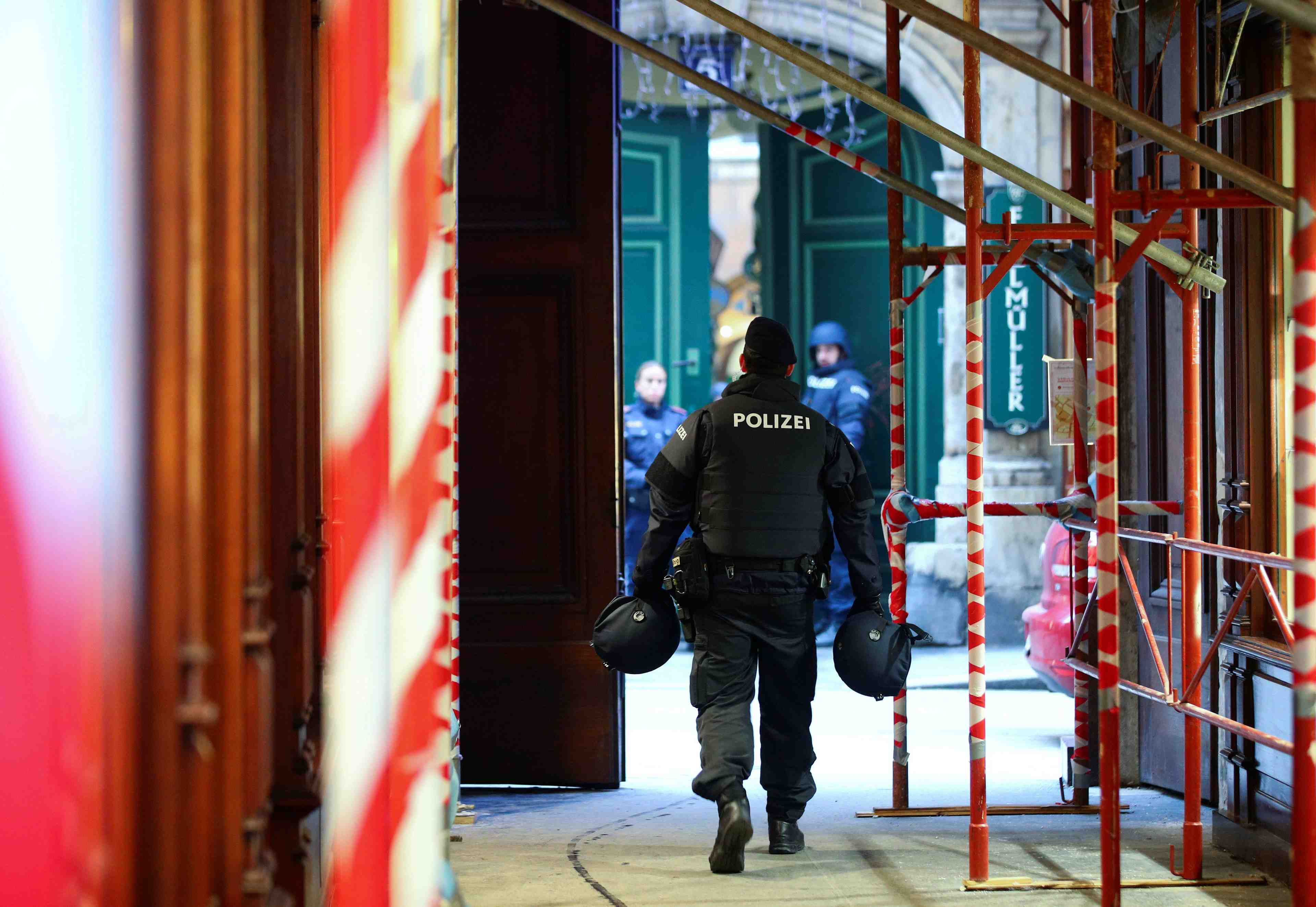 Autriche: fusillade dans le centre de vienne, un mort