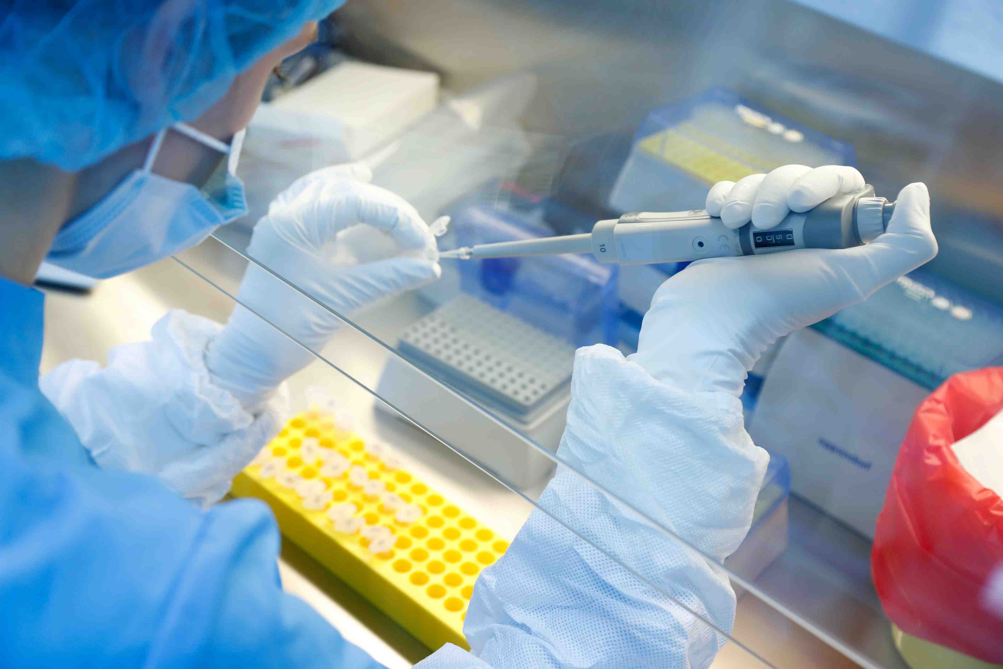 La russie franchit la barre des 970.000 contaminations au coronavirus