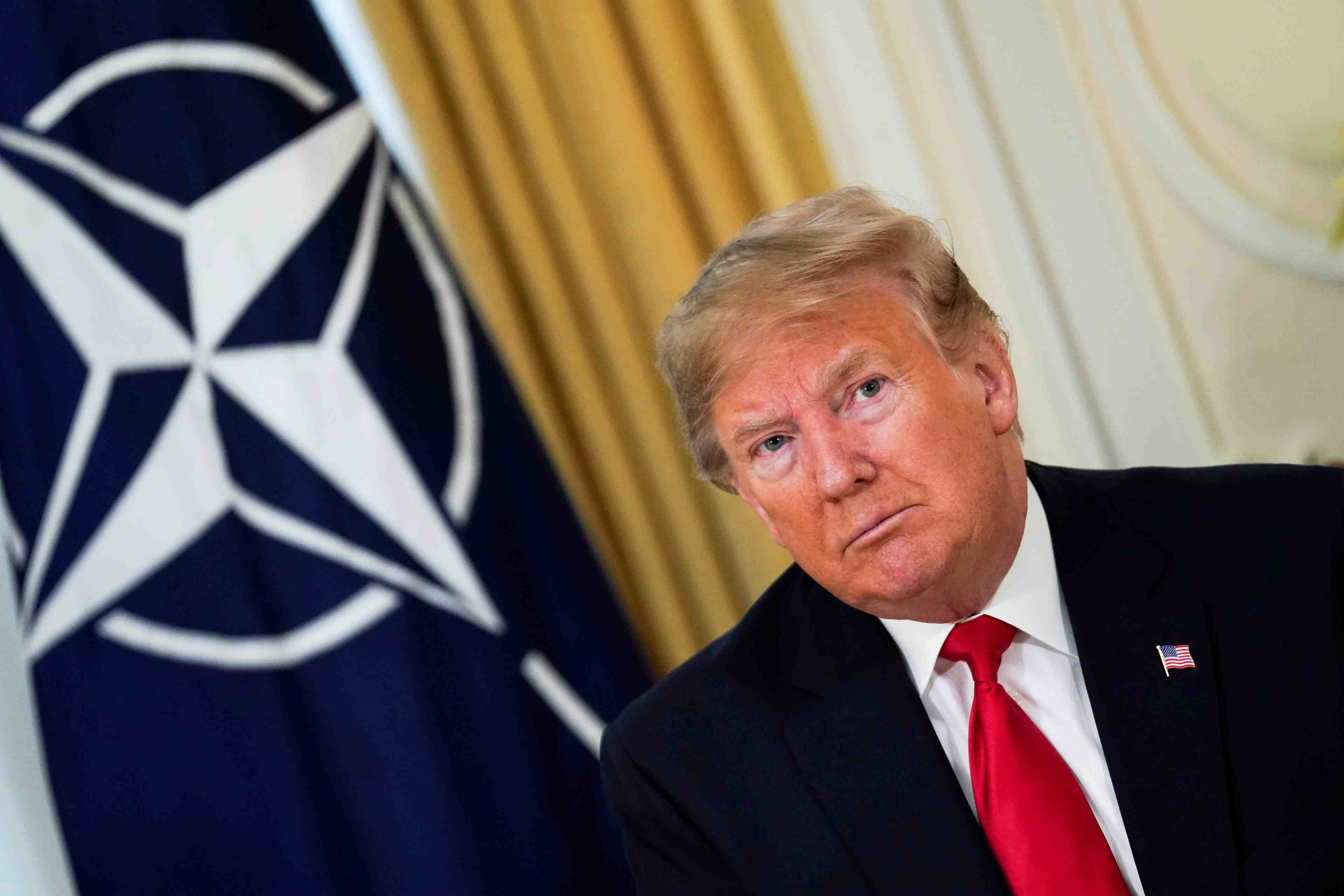 "je ne laisserai pas la france taxer les entreprises americaines", previent trump
