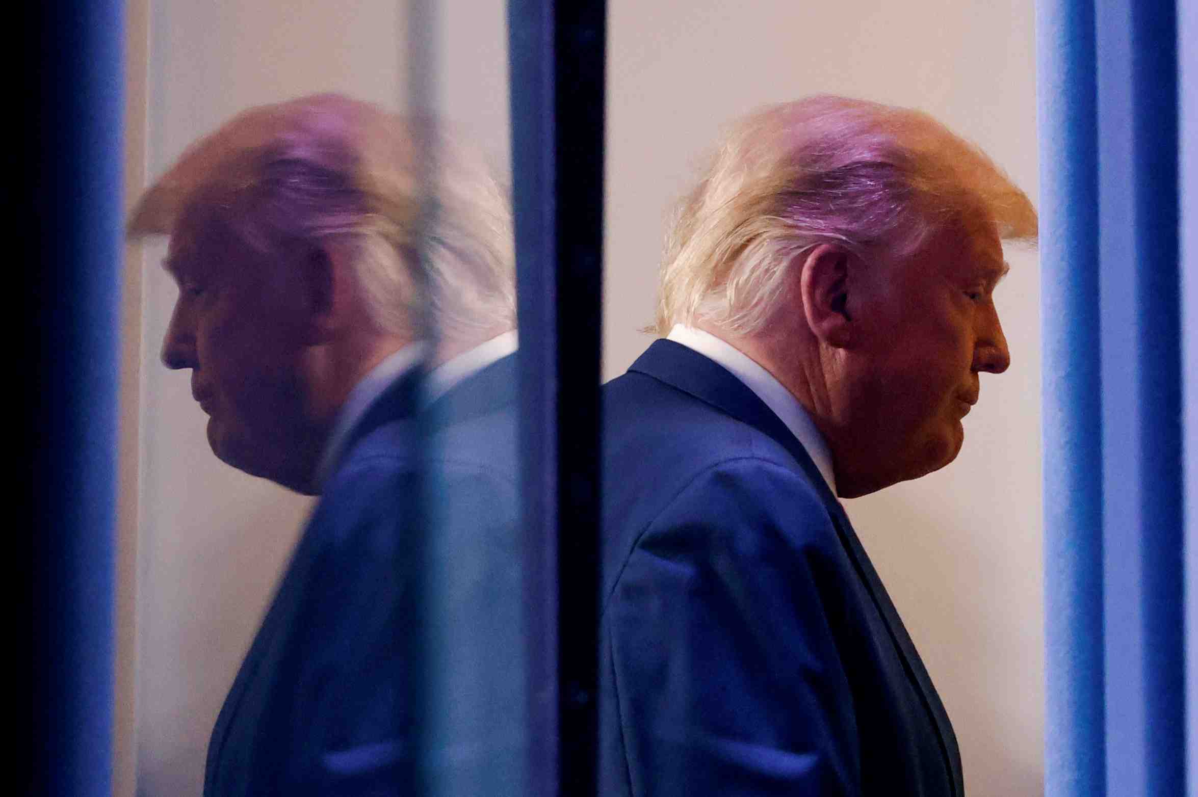 Trump denonce un "vol" alors que biden approche de la victoire