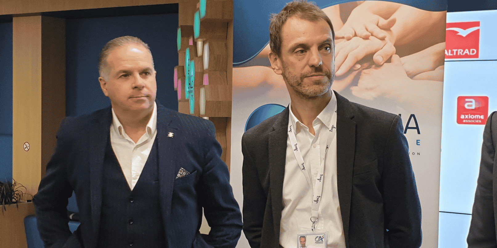 Olivier Chalon (à gauche) passe le relais à Patrick Brusley, nouveau maire du Village by CA Montpellier