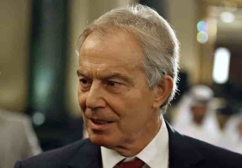 Tony blair critique le "virage a gauche" du parti travailliste