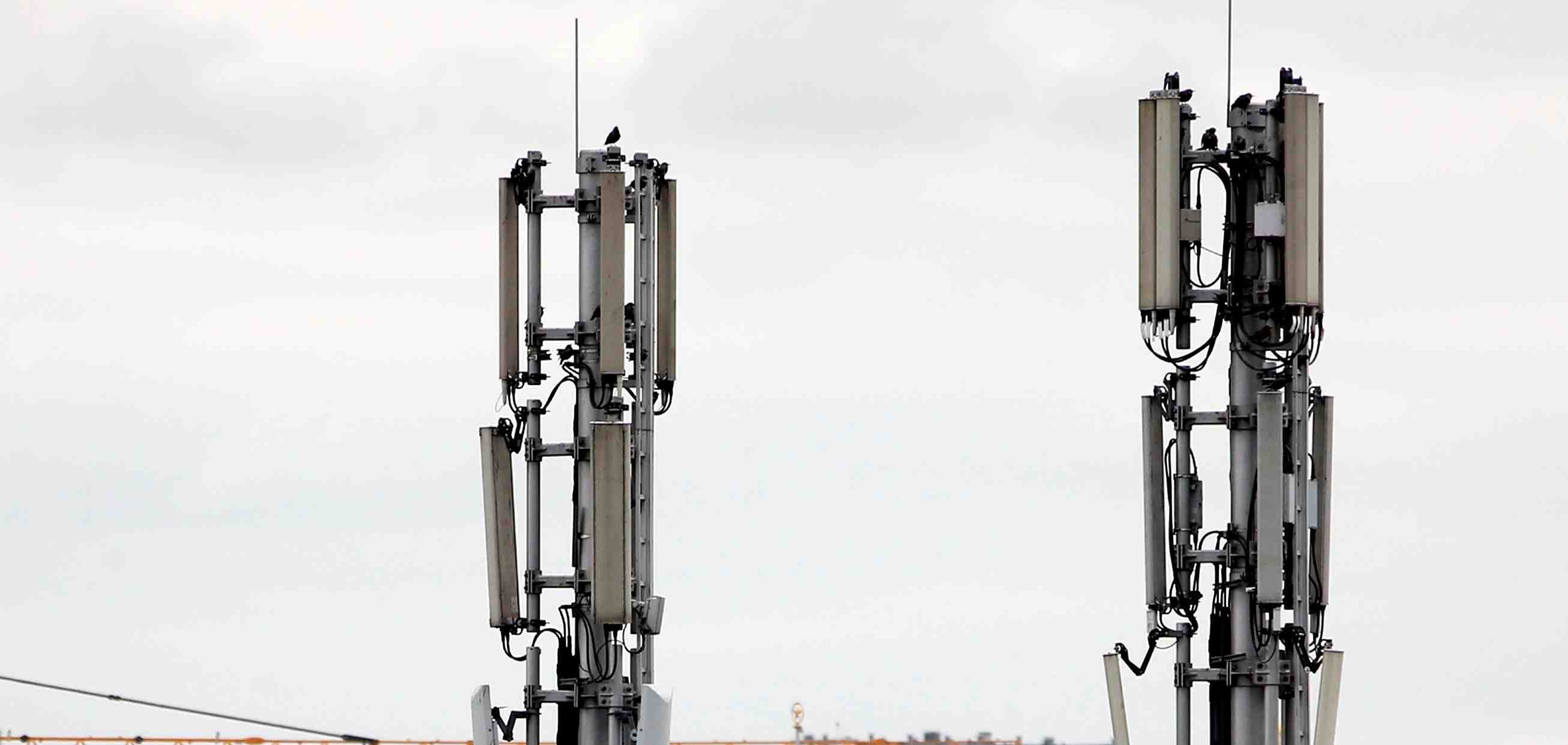antennes, Le regulateur telecoms veut que la france soit mieux connectee
