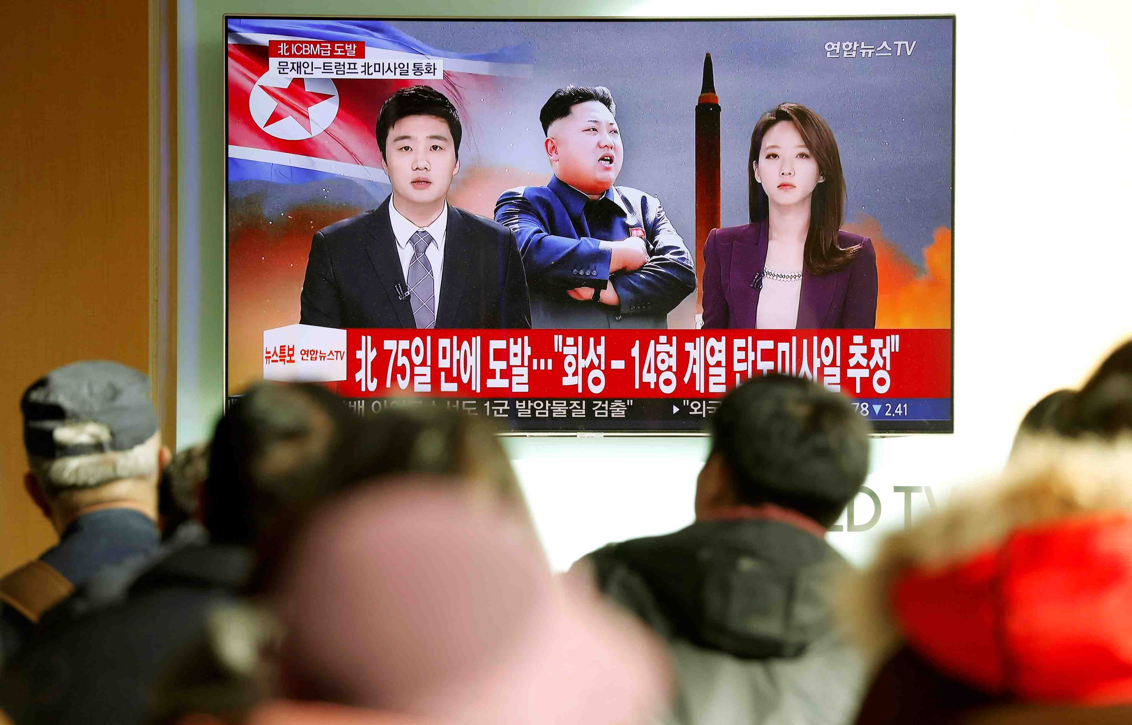 Le japon veut des missiles capables de frapper la coree du nord