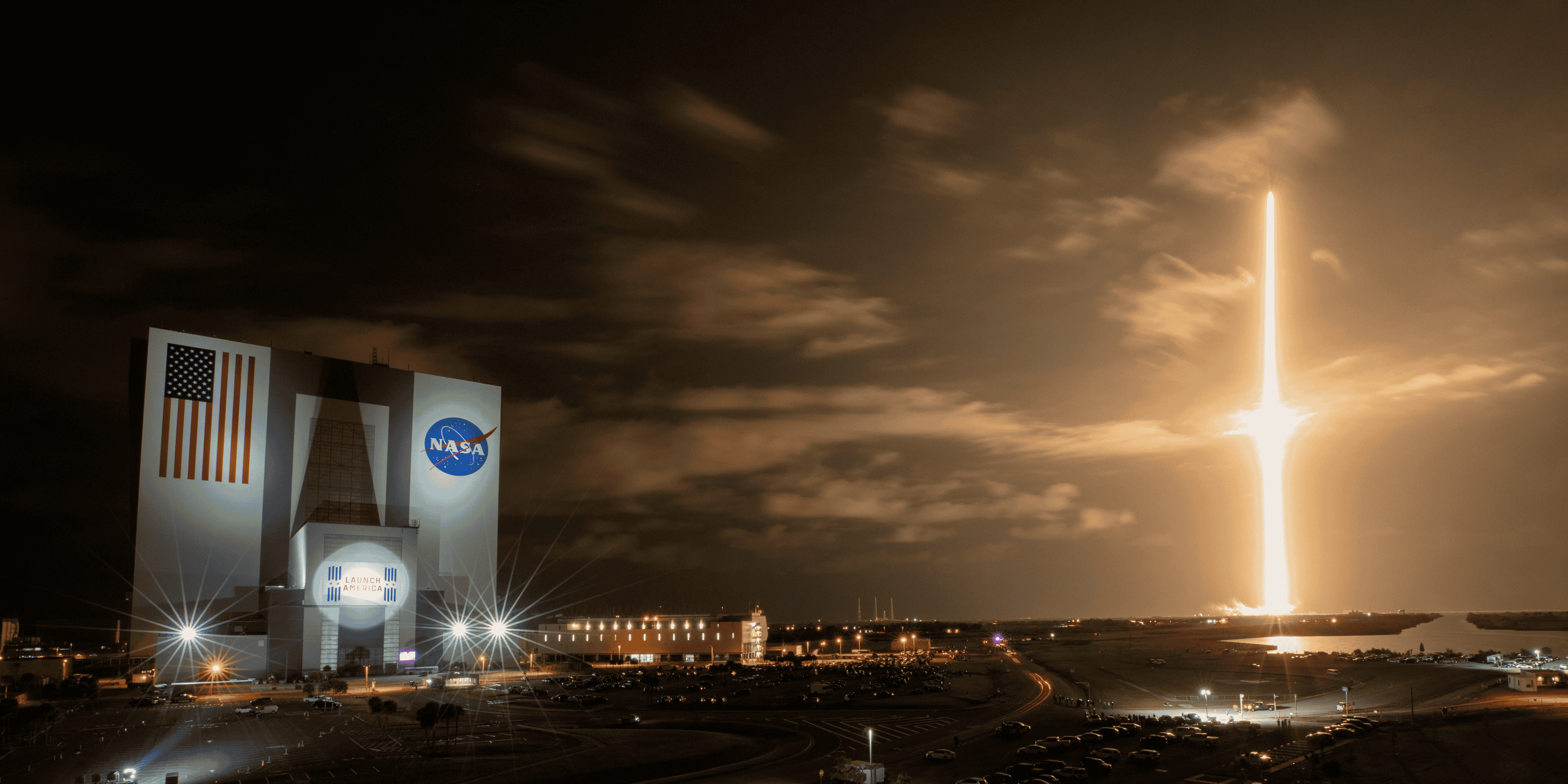 Spacex se prepare a envoyer le premier equipage civil dans l'espace
