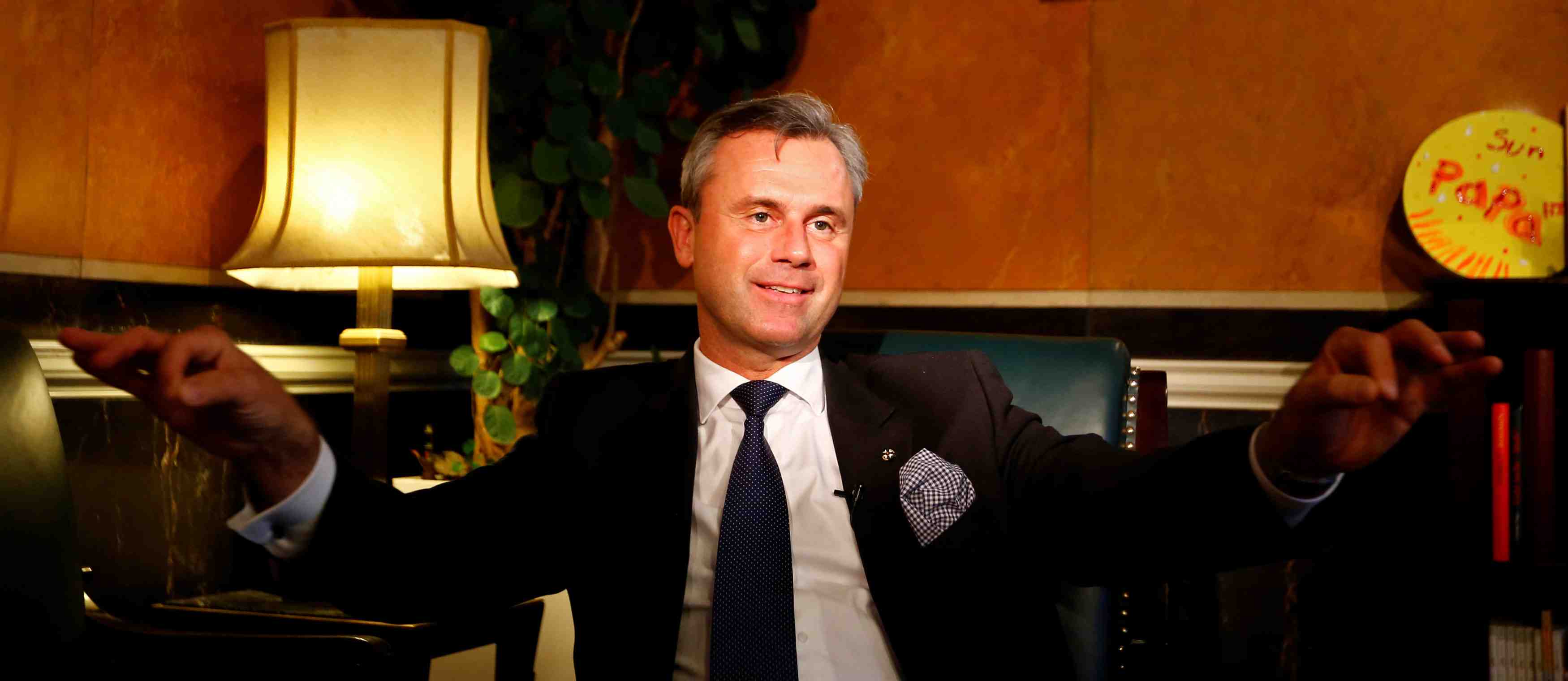 En autriche, hofer espere beneficier d'un "effet trump"