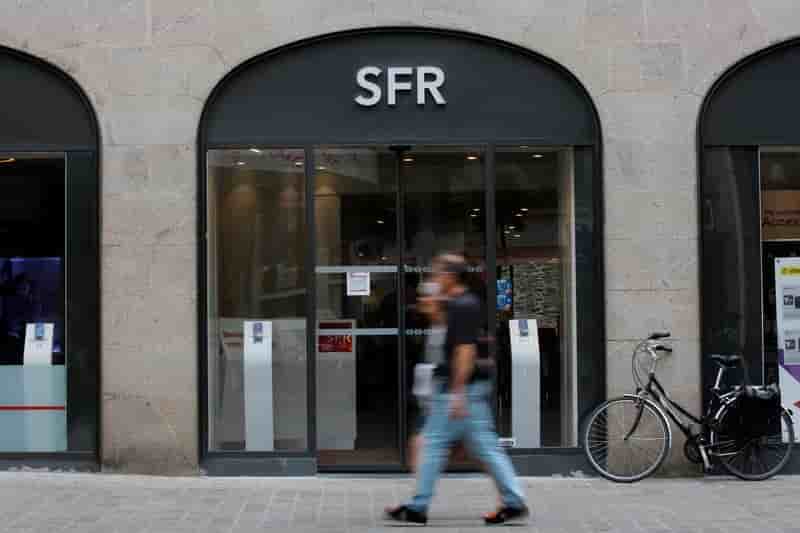 Sfr peine a reconquerir ses clients malgre les investissements