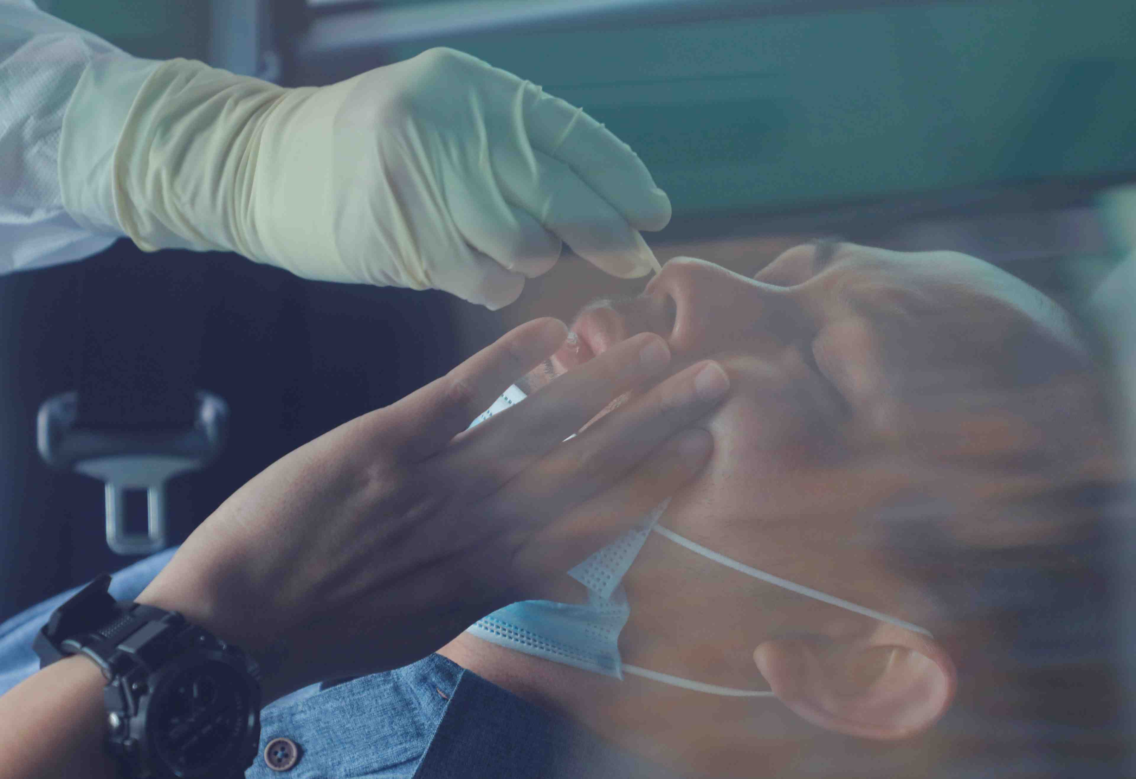 L'agence europeenne des medicaments pourrait disposer de donnees sur les vaccins ciblant omicron des avril