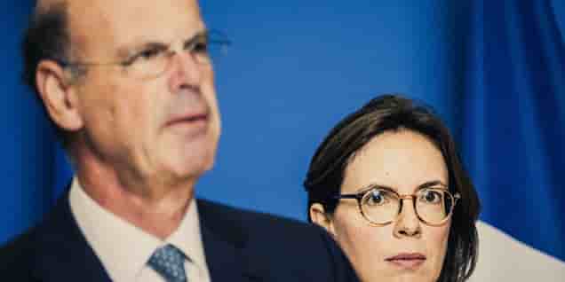 Les ministres Eric Lombard (Economie) et Amélie de Montchalin (Comptes publics) lors d'une conférence de presse à Bercy le jeudi 26 juin.