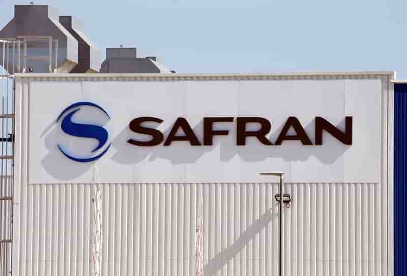 Manifestation contre le projet de vente du bureau d'etudes de safran
