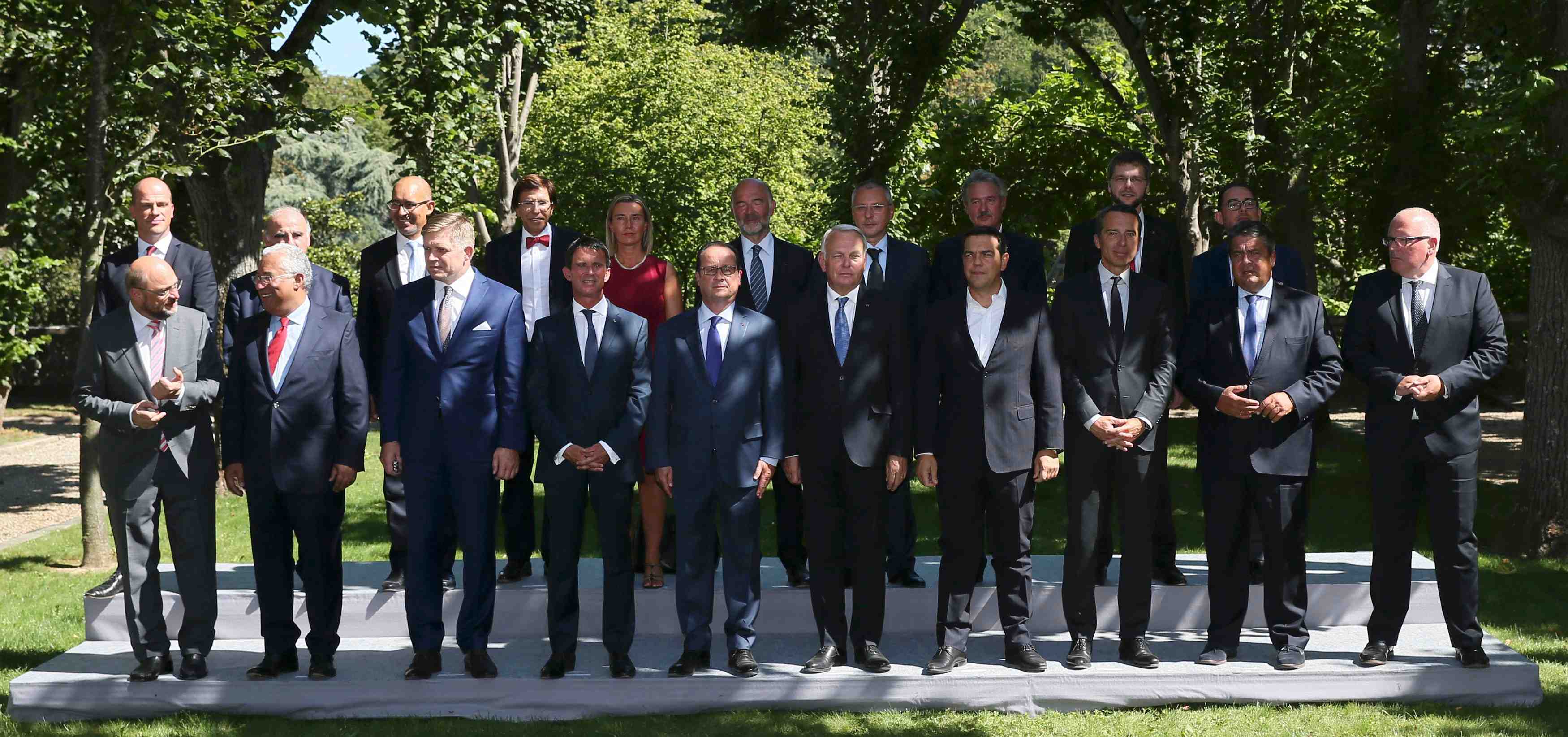 Les sociaux-democrates europeens se sont retrouves pres de paris