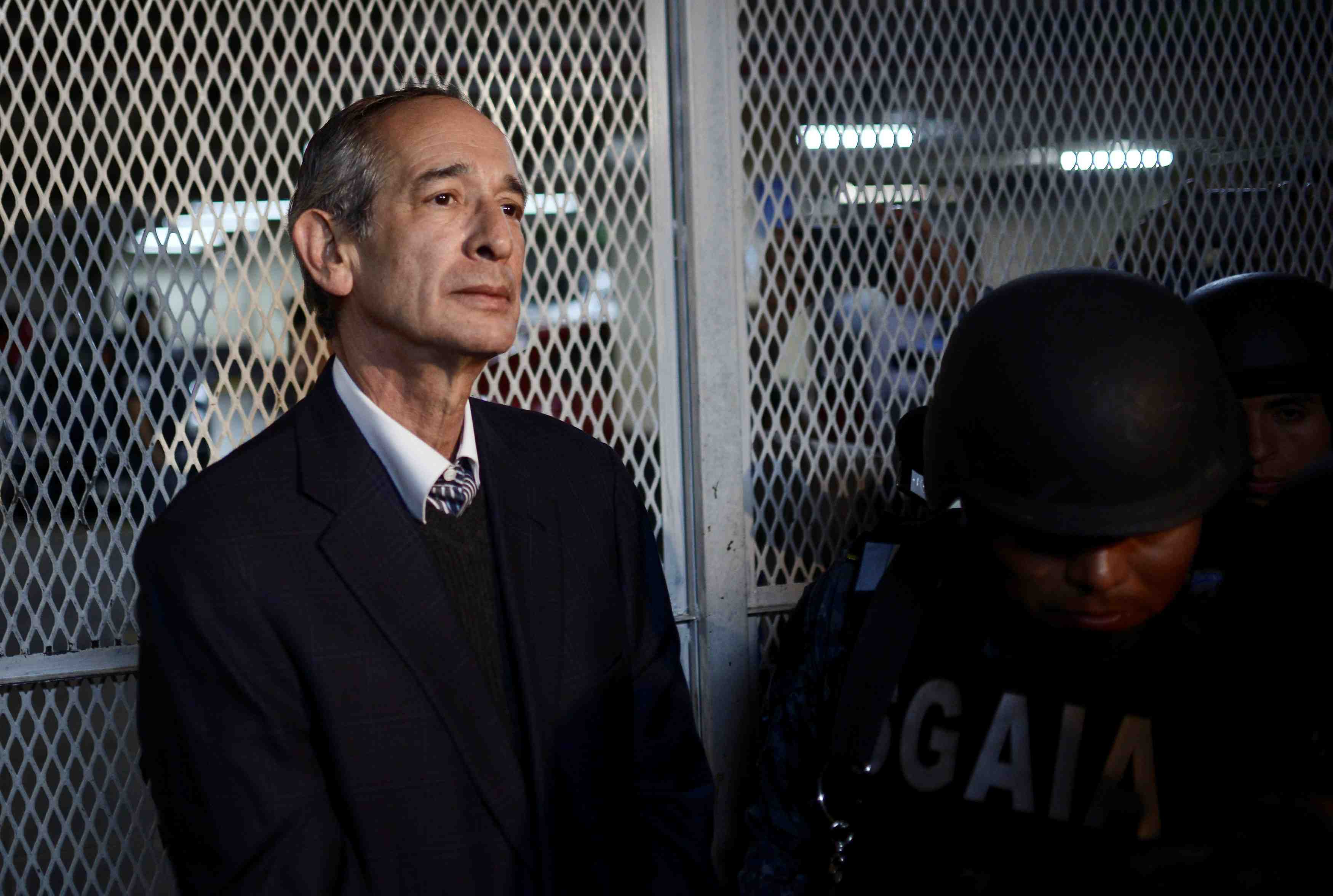 Un ancien president du guatemala arrete pour corruption