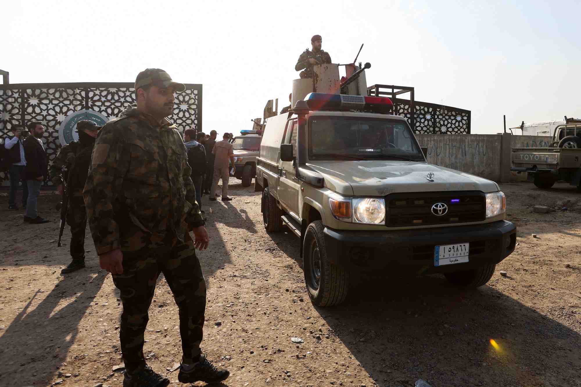 Des membres d'un groupe arme chiite irakien a bagdad