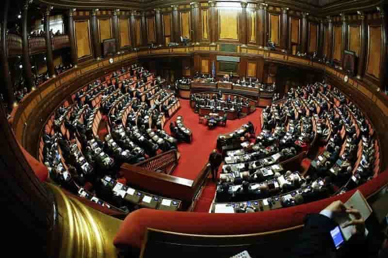 Le senat italien adopte une loi de simplification administrative