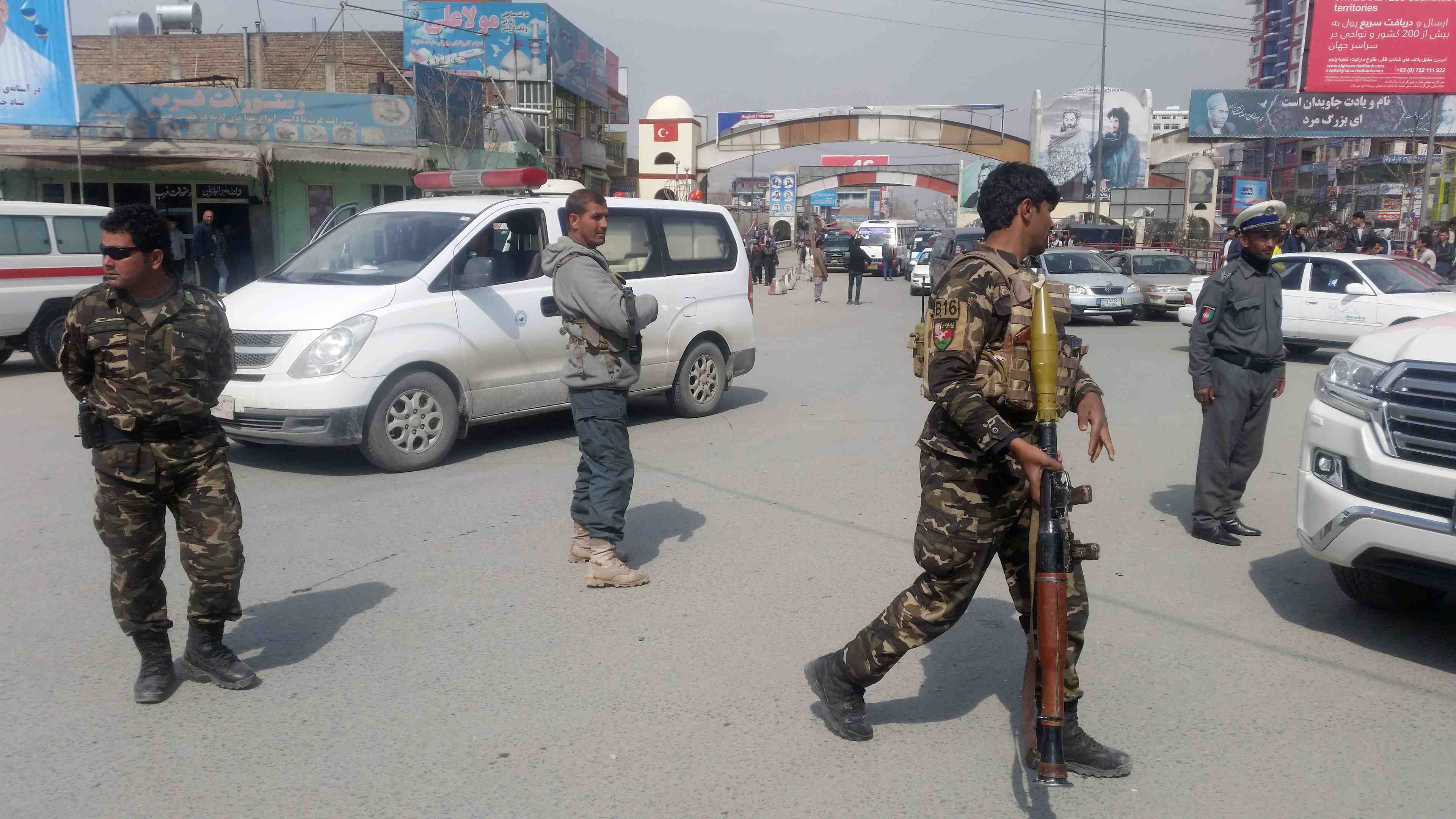 Attentat suicide contre les chiites a kaboul, sept morts
