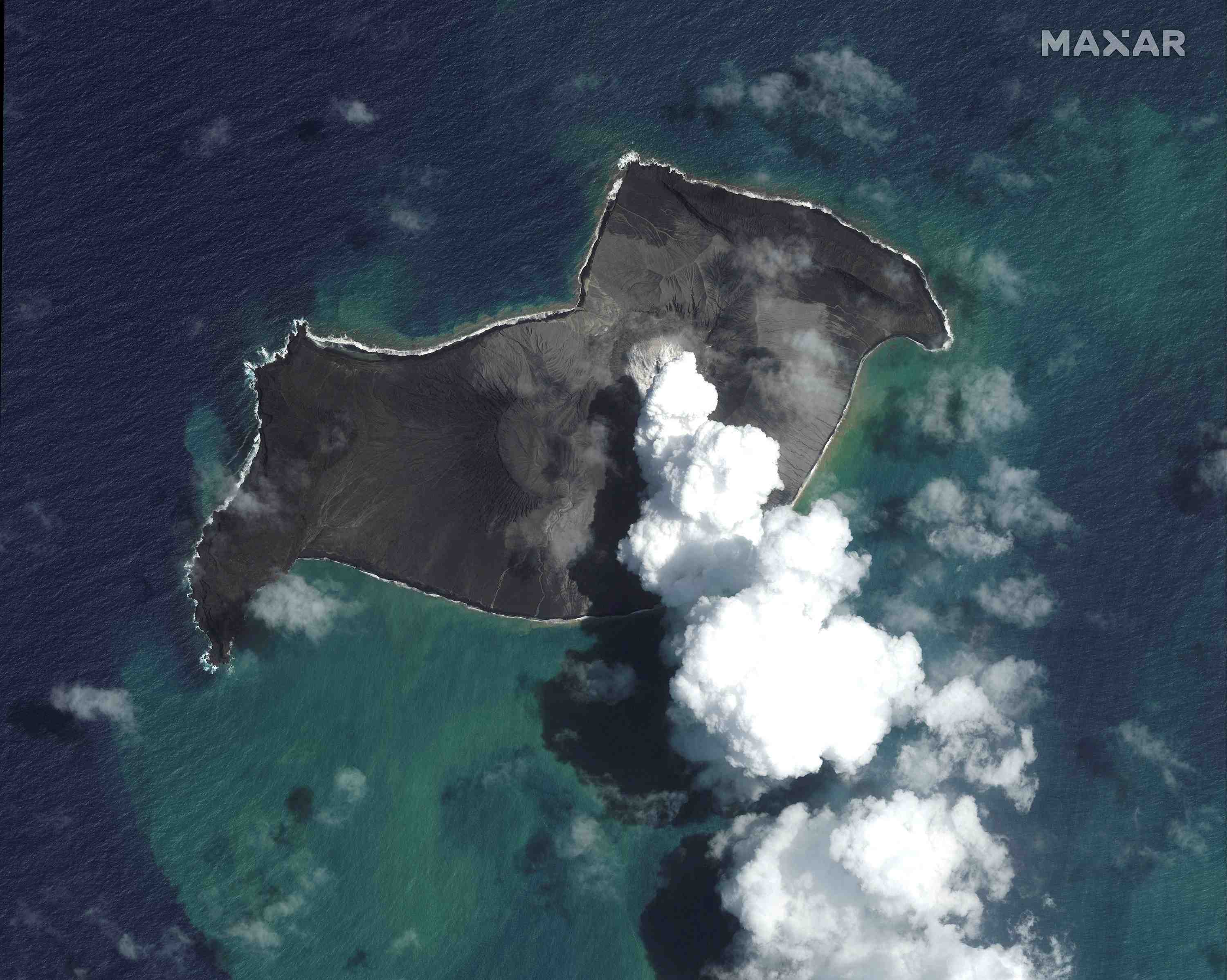 Trois deces et d'importants degats dans les iles tonga, coupees du monde