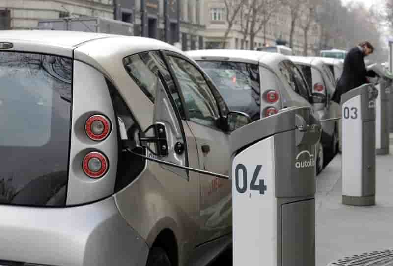 Bollore remporte le projet d'autopartage de vehicules de singapour