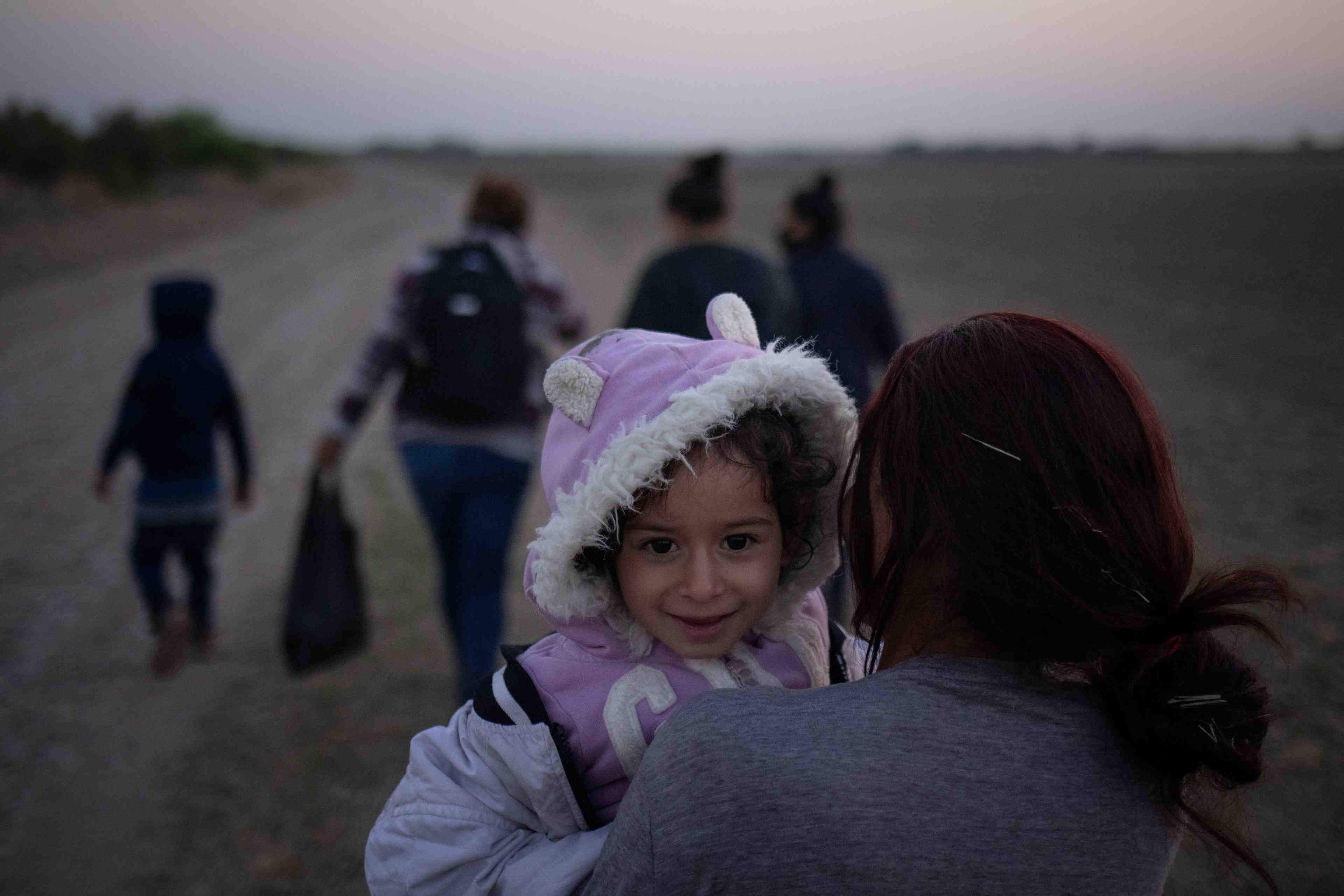 Usa: biden va commencer a reunir les familles de migrants separees par la politique frontaliere de trump