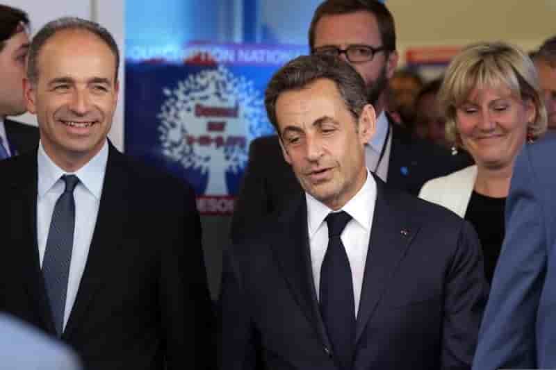 Jean-francois cope et nicolas sarkozy tournent la page