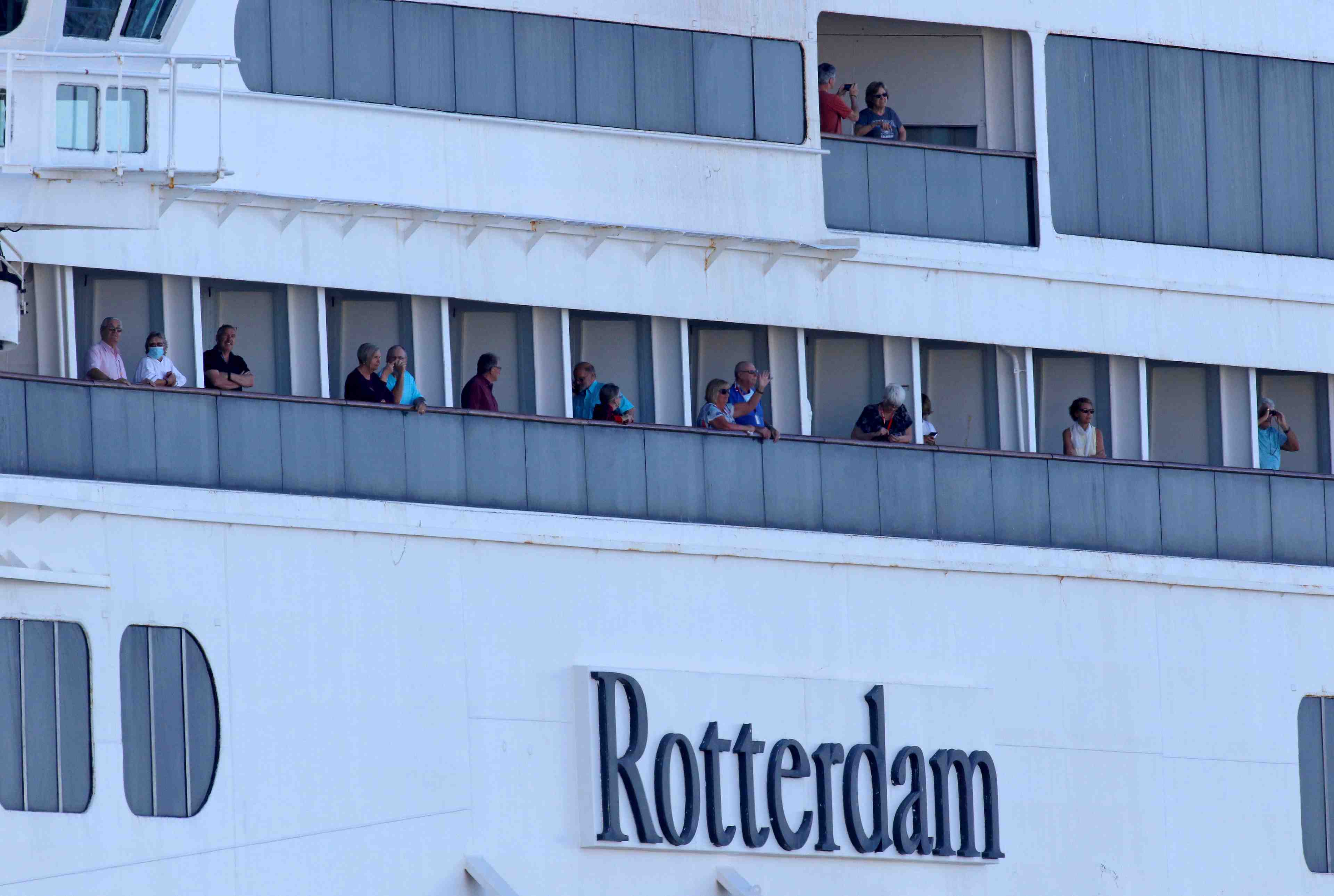 Coronavirus: deux bateaux de croisiere autorises a accoster en floride