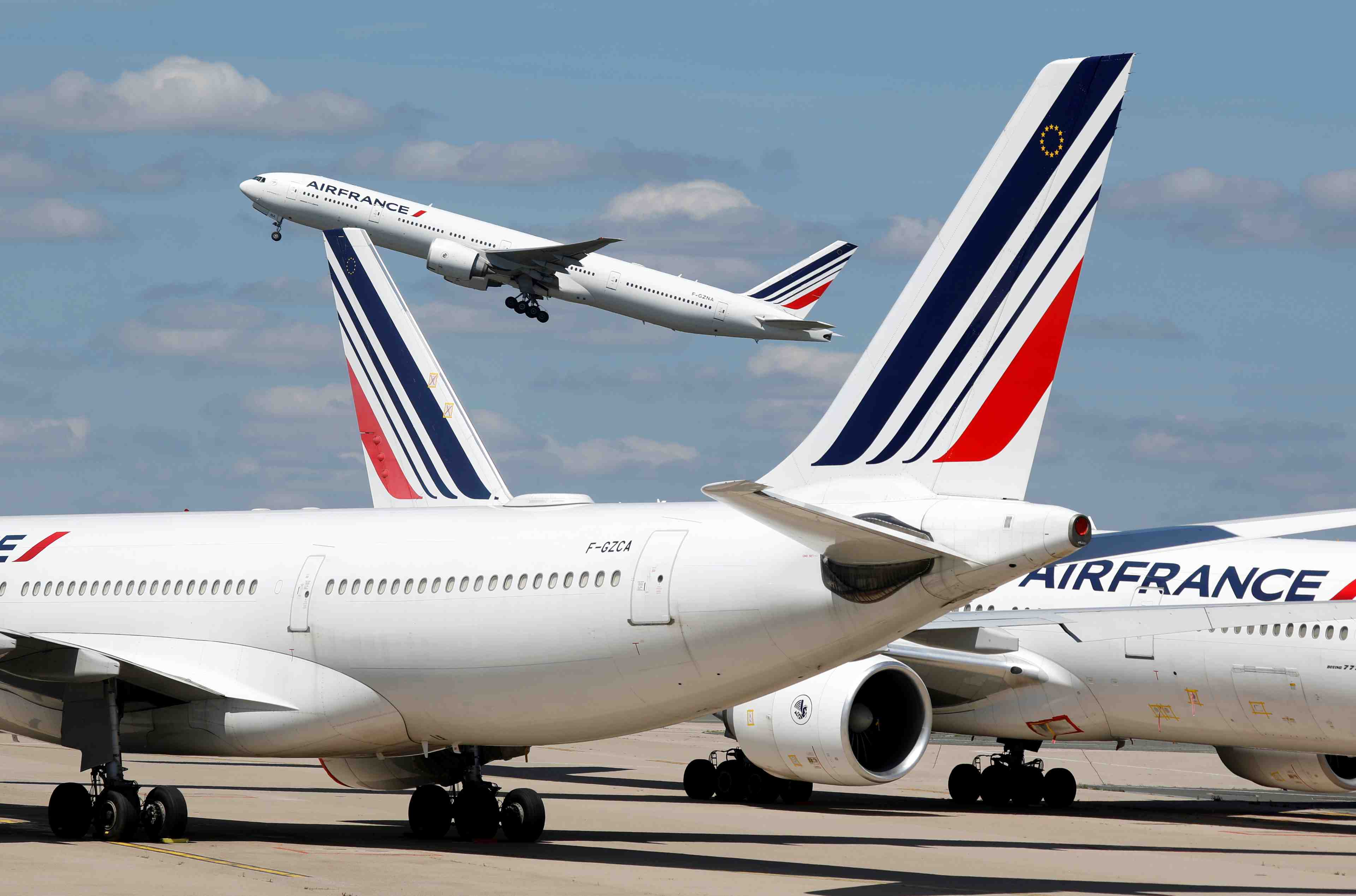 Air france: les pilotes mettent en garde contre la restructuration du court-courrier