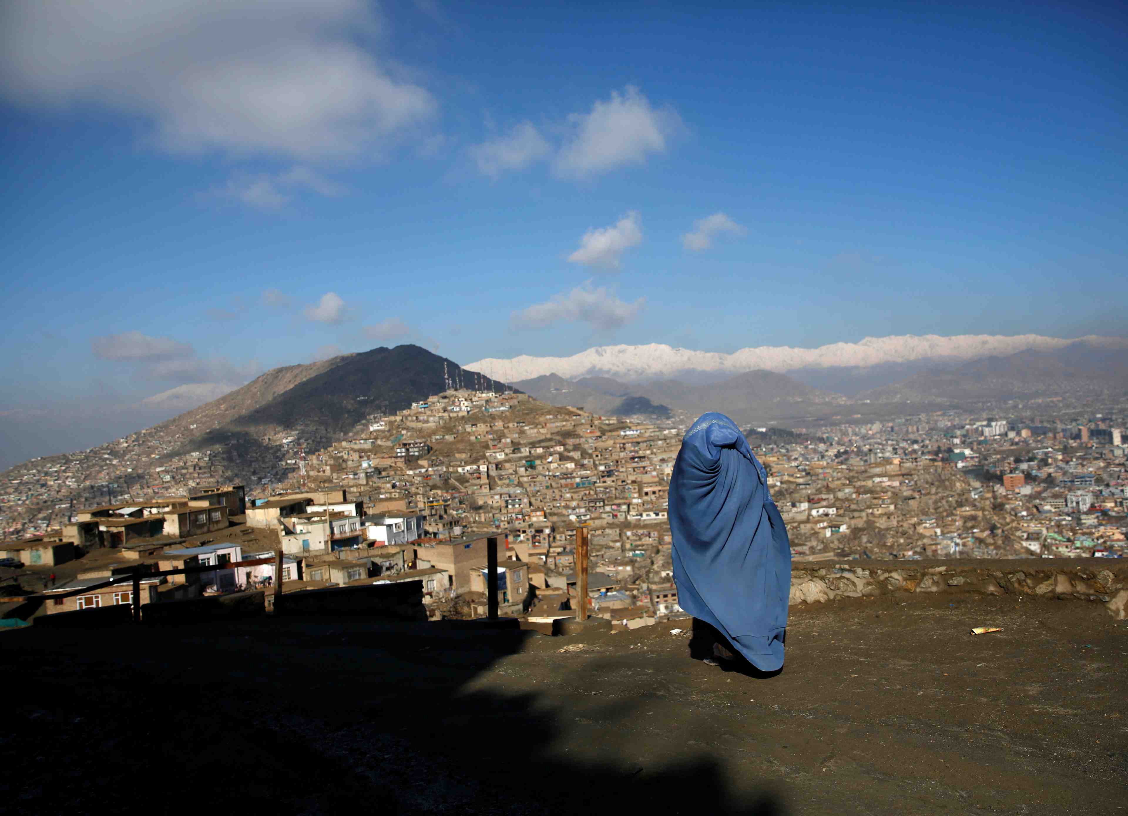 Afghanistan: quatre morts dans l'explosion d'un vehicule gouvernemental a kaboul