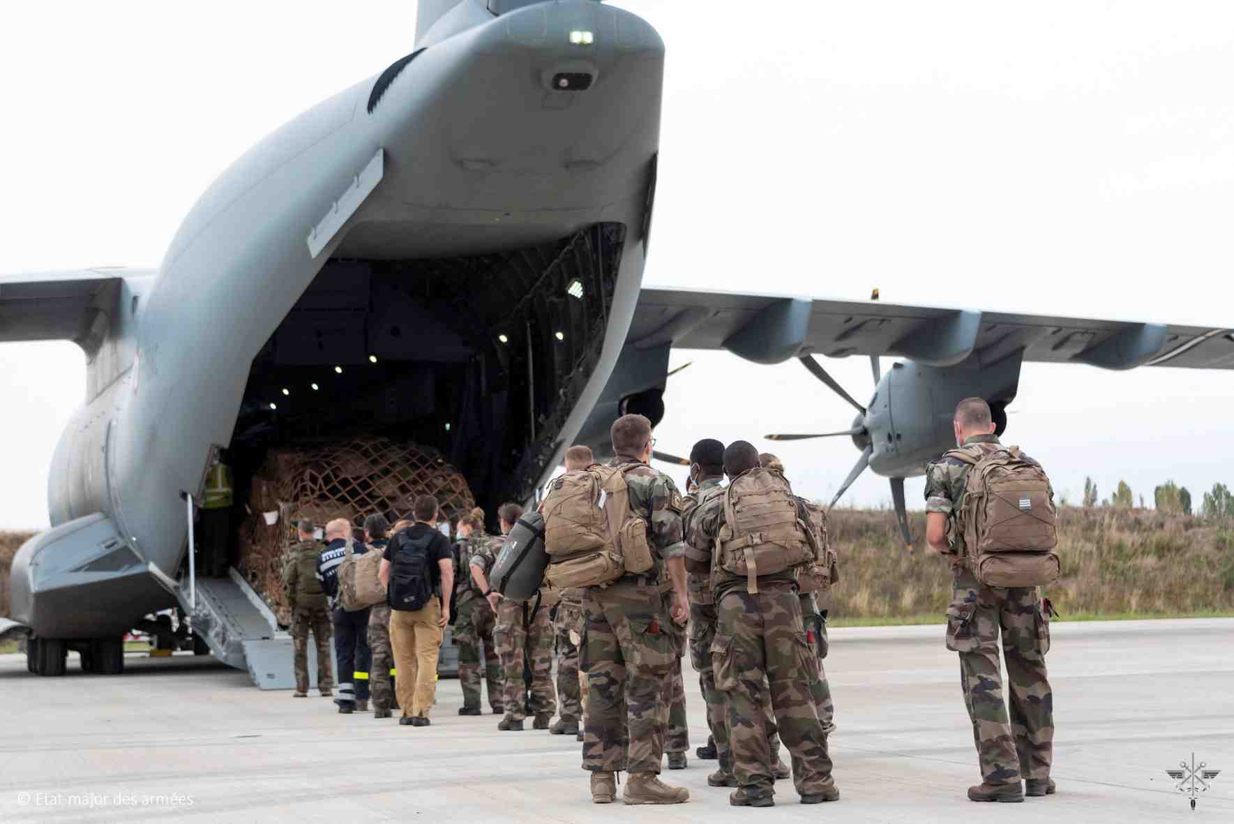 Afghanistan: nouvelle evacuation francaise depuis kaboul, dit le drian