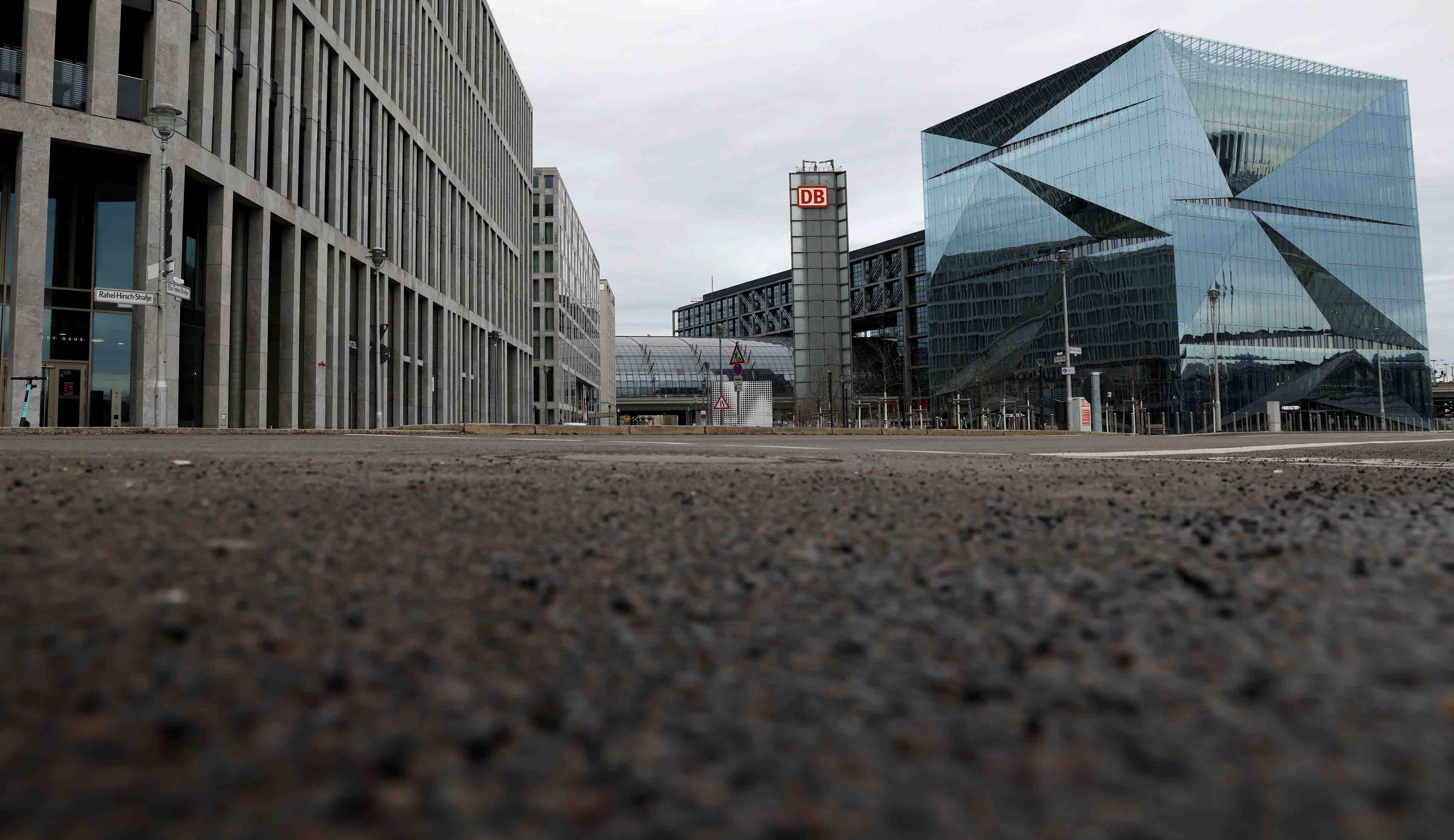 Les instituts economiques allemands abaissent leur prevision de pib 2021