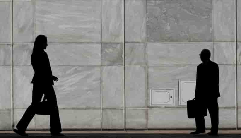 La croissance dans le secteur des services accelere