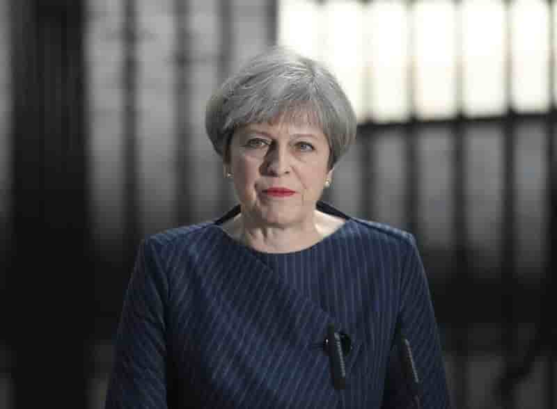 Theresa may veut organiser des elections anticipees le 8 juin