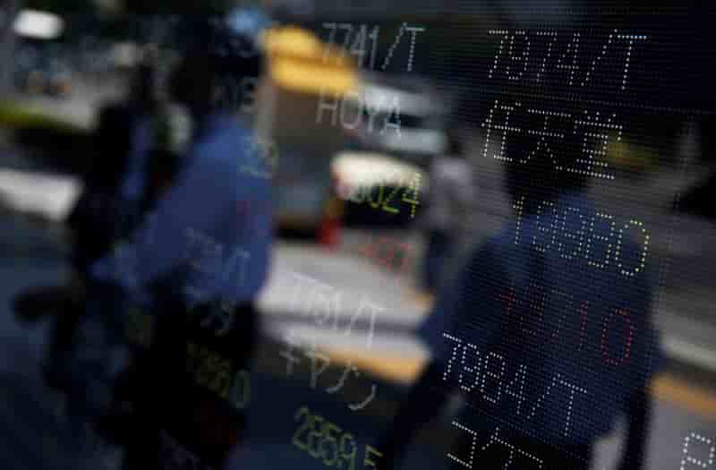La bourse de tokyo termine en hausse