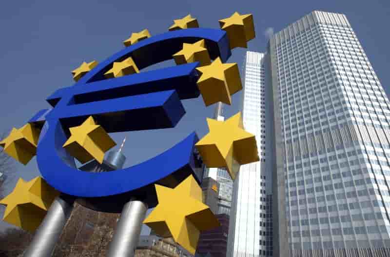La zone euro presse Berlin d'accepter des dépenses de relance
