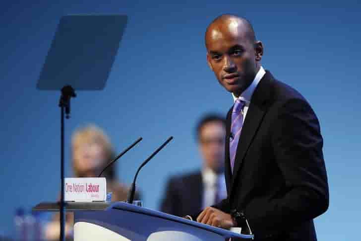 Chuka umunna renonce a briguer la direction du labour britannique