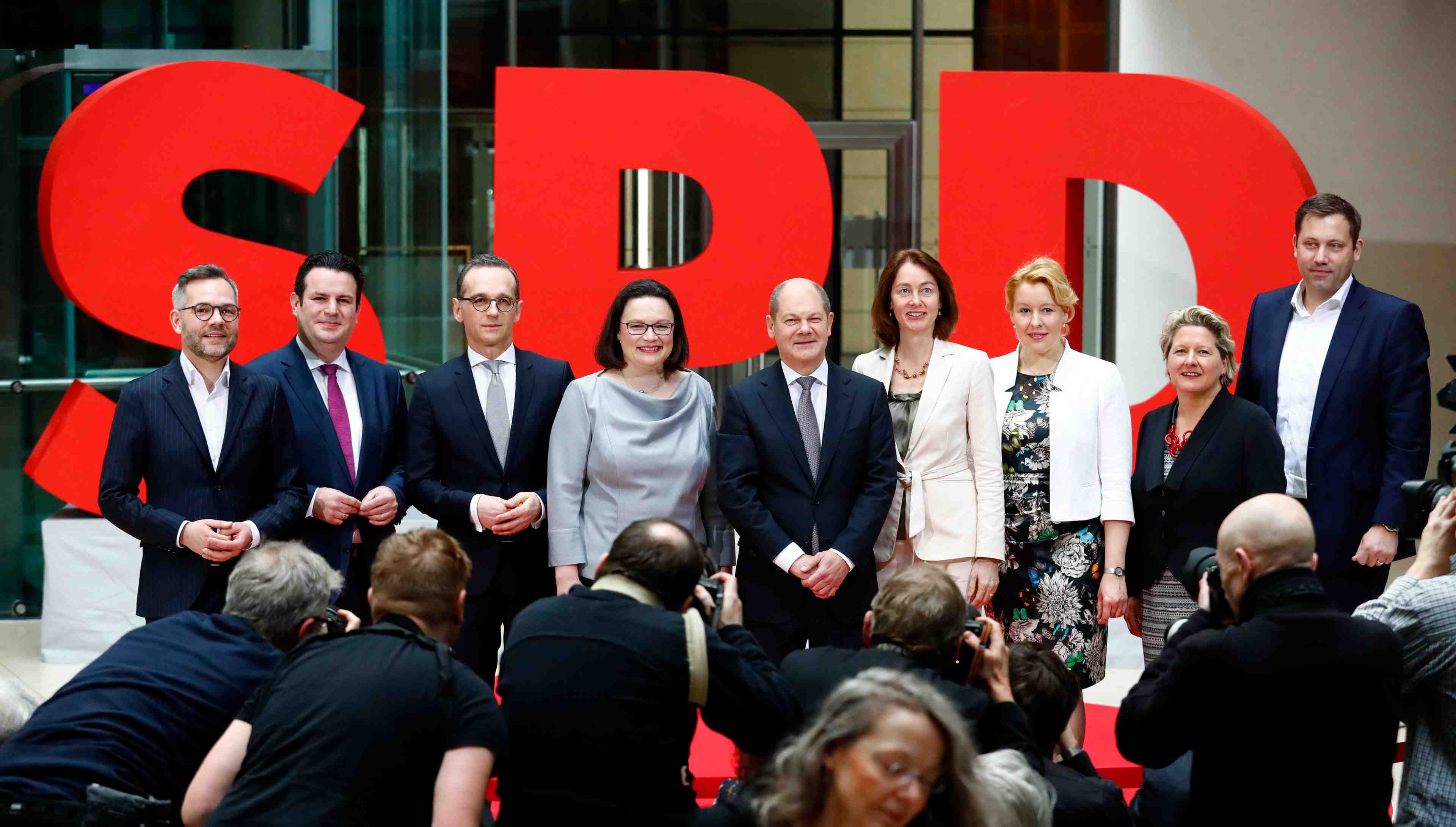 A berlin, maas aux affaires etrangeres, scholz aux finances
