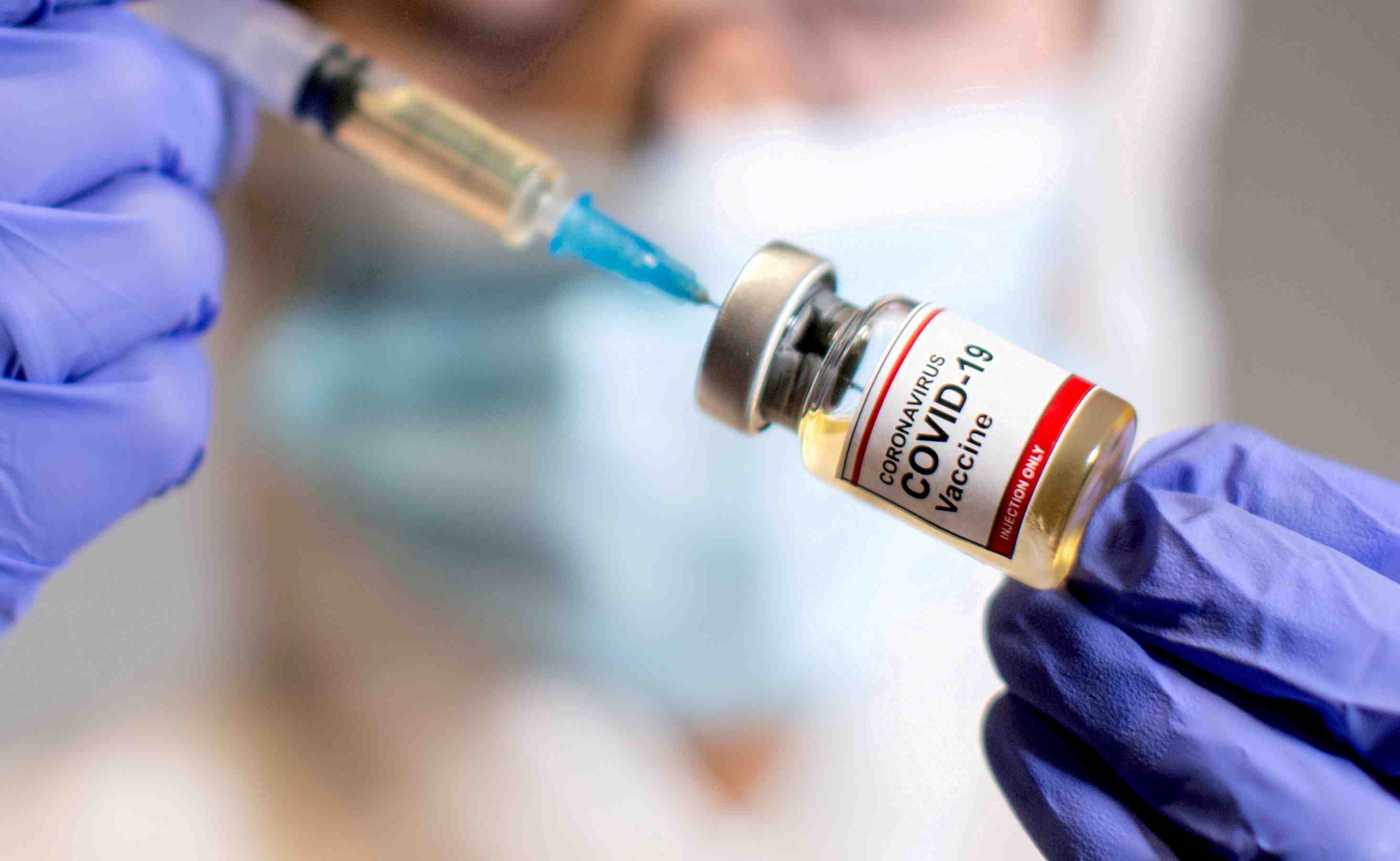Coronavirus: la banque mondiale franchit la barre des 4 milliards de dollars pour le financement des vaccins