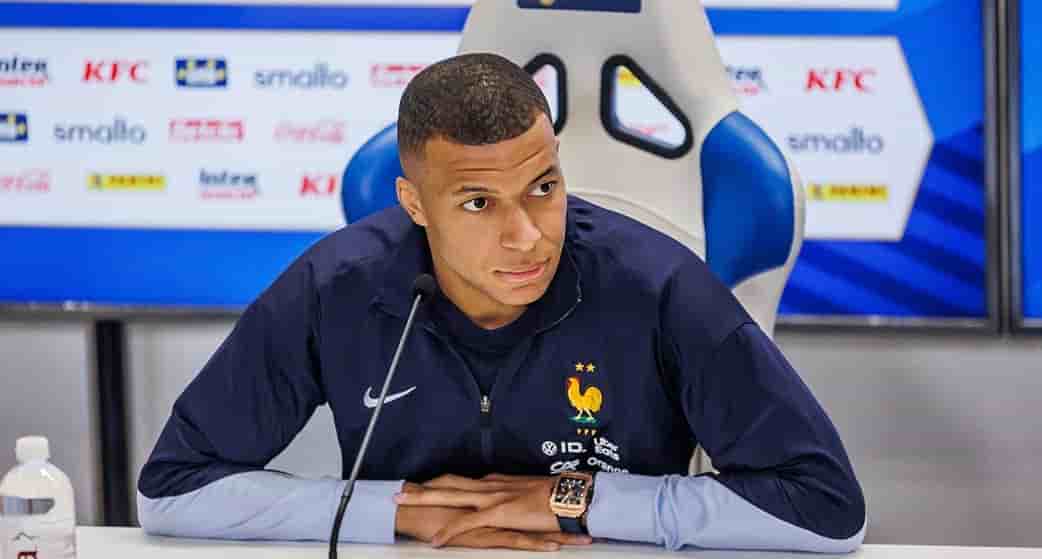 La cote des joueurs de l'équipe de France de foot est au plus bas.